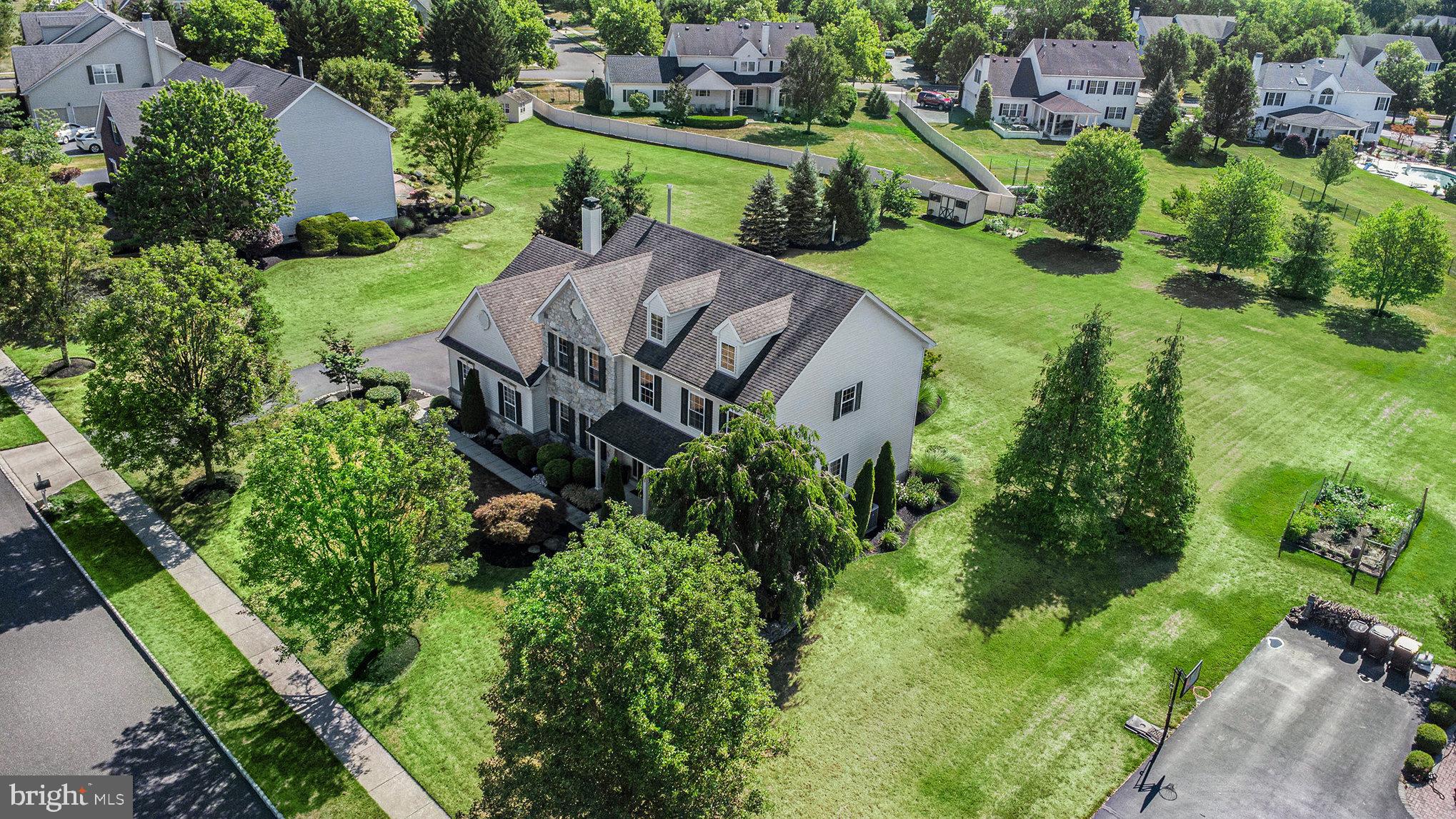 RAVEN HOLLOW - Residential