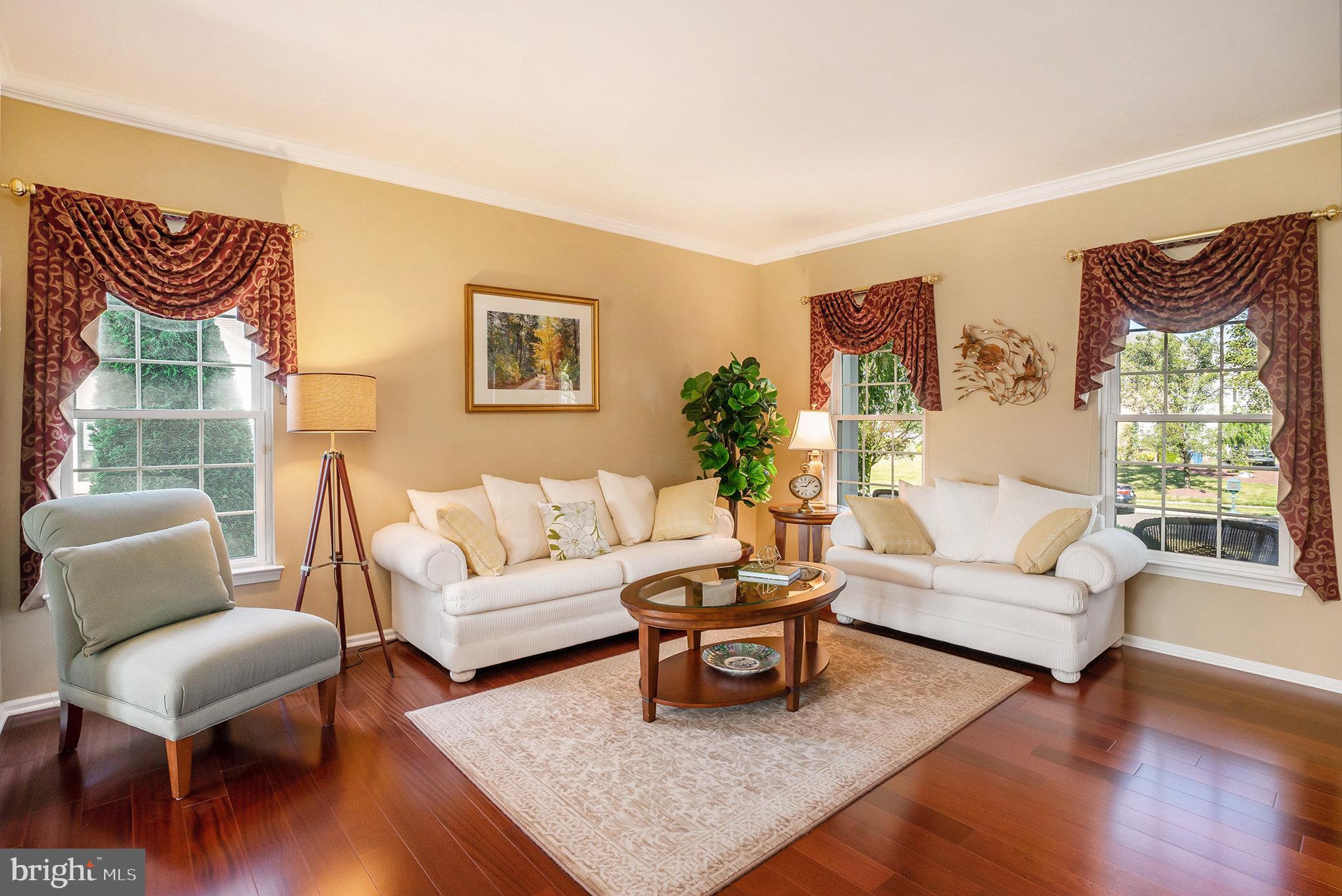 RAVEN HOLLOW - Residential