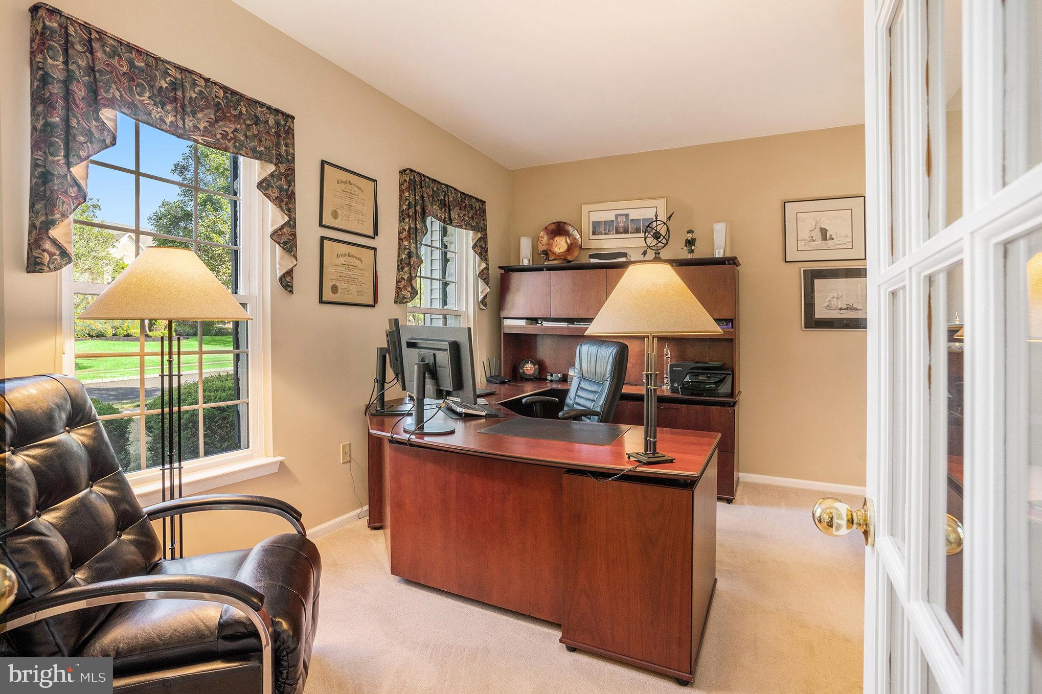 RAVEN HOLLOW - Residential