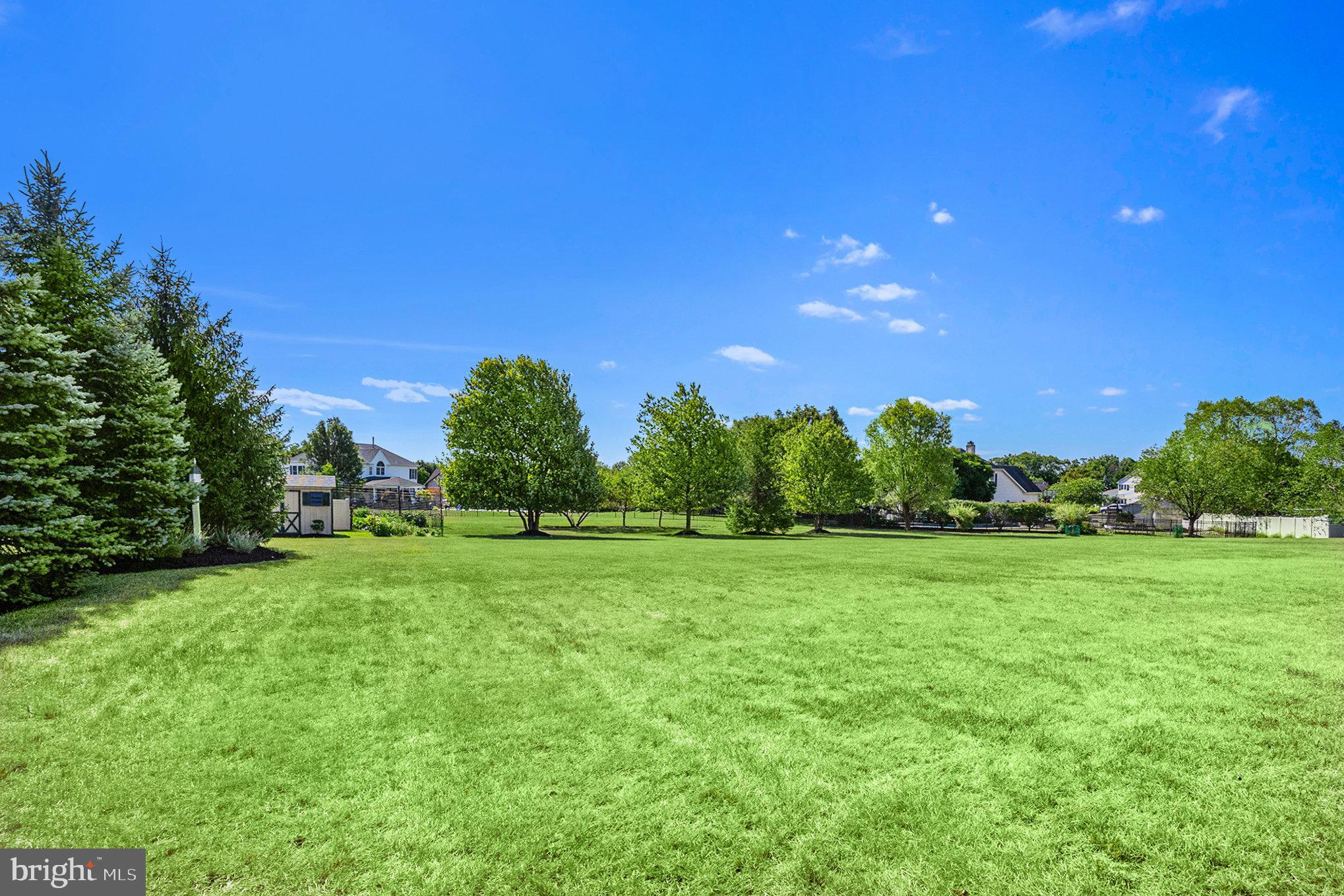 RAVEN HOLLOW - Residential