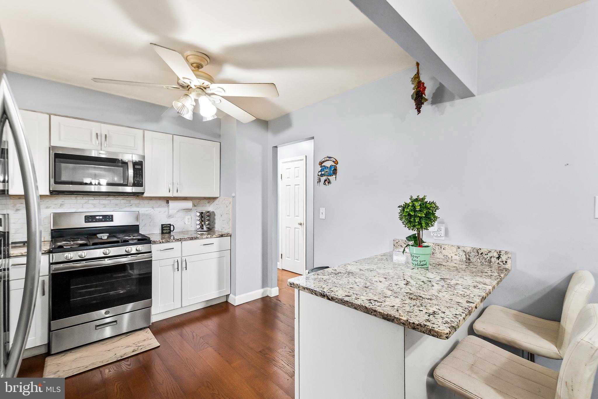 CRESTVIEW MANOR - Residential