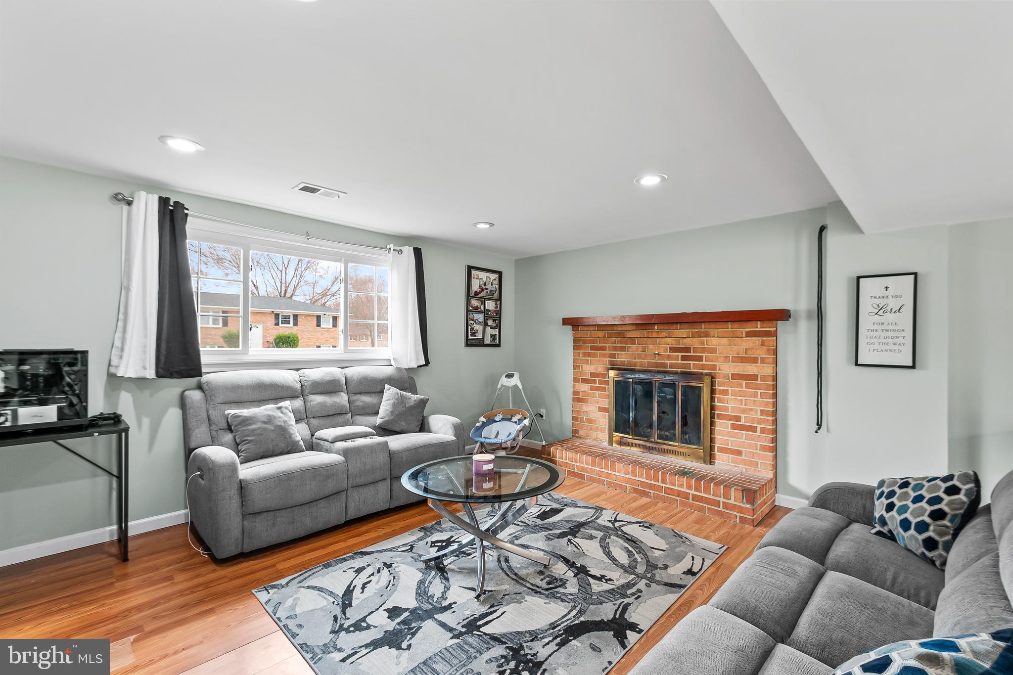 CRESTVIEW MANOR - Residential