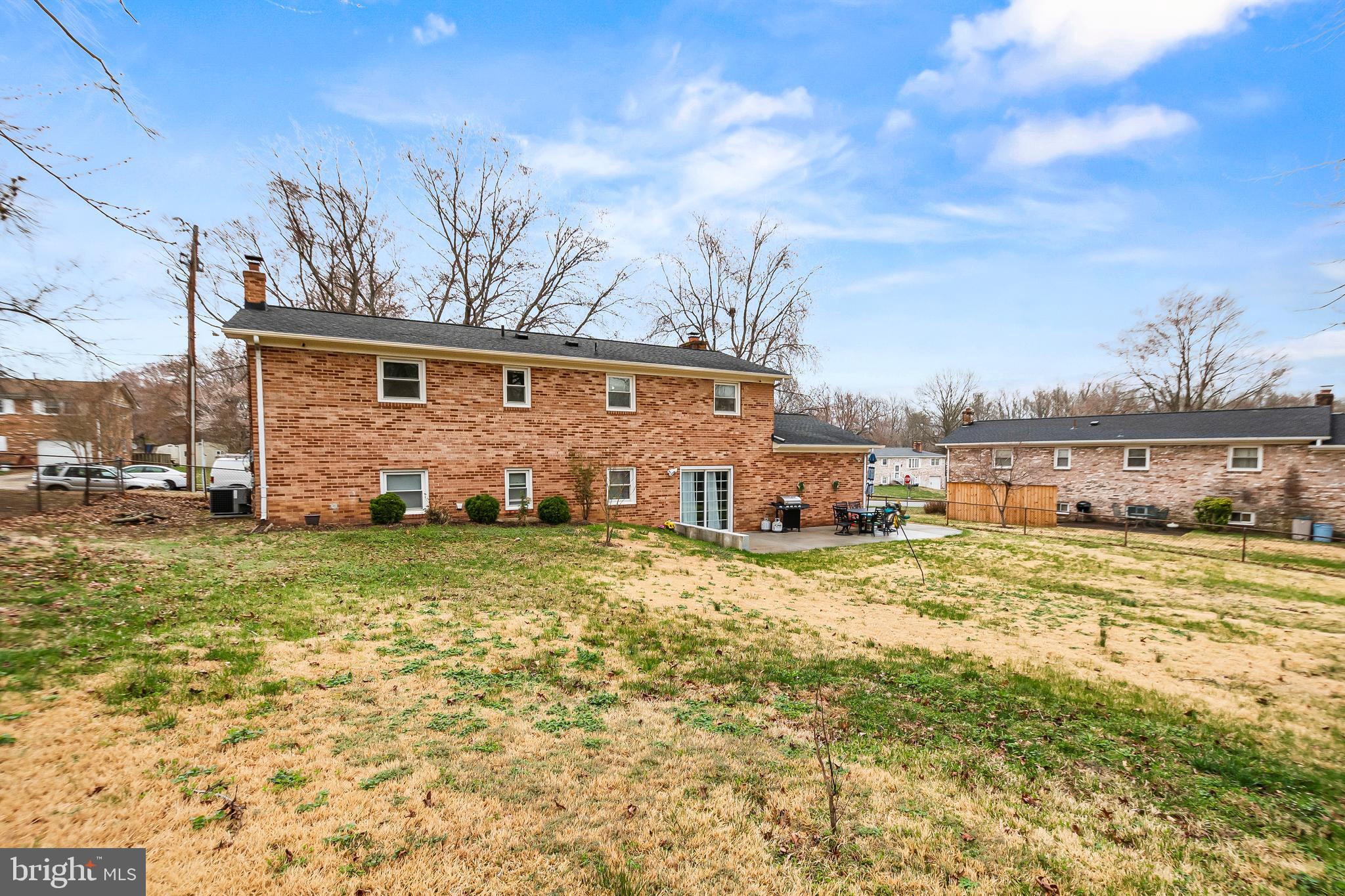 CRESTVIEW MANOR - Residential