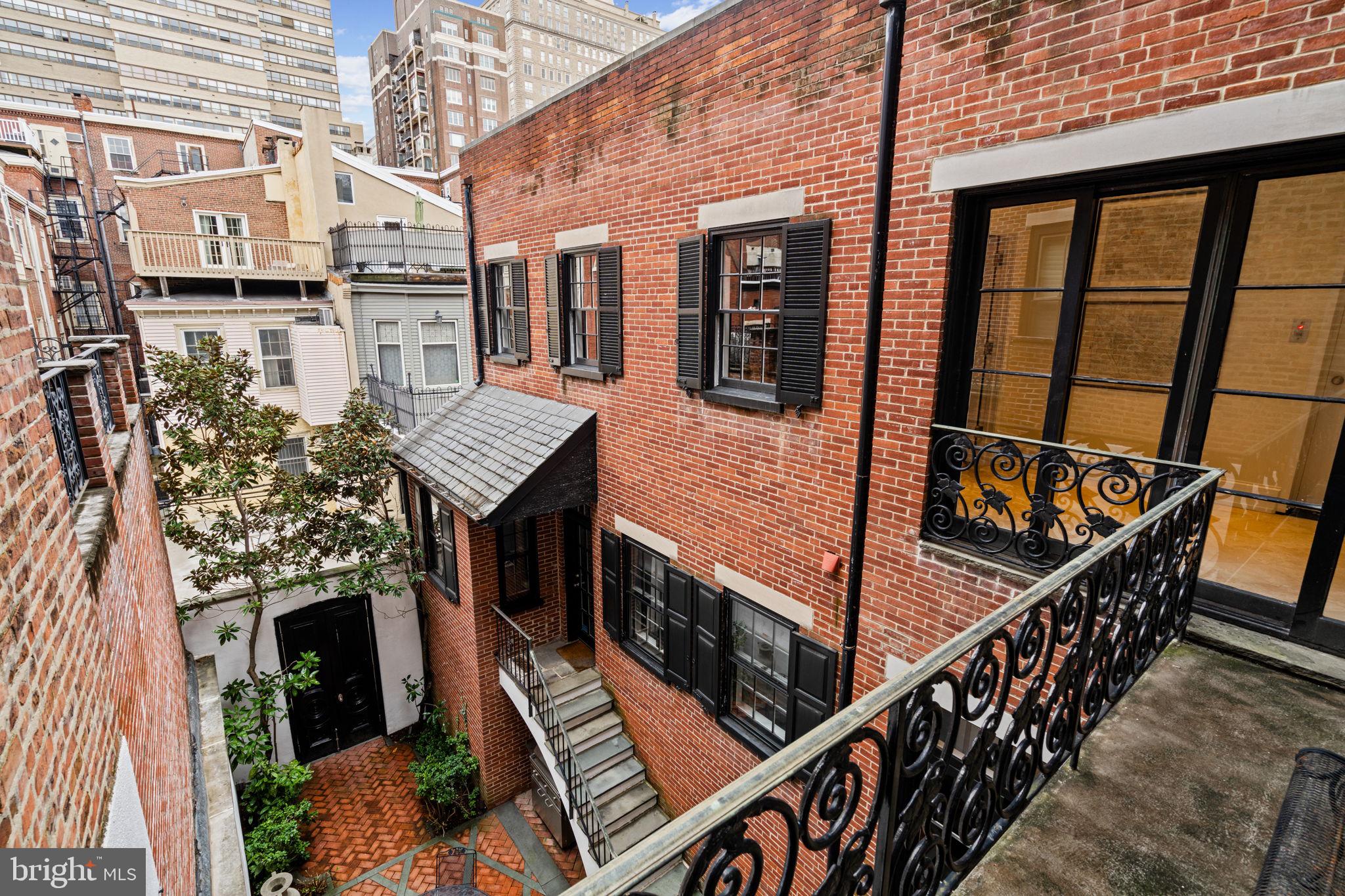 RITTENHOUSE SQUARE - Residential