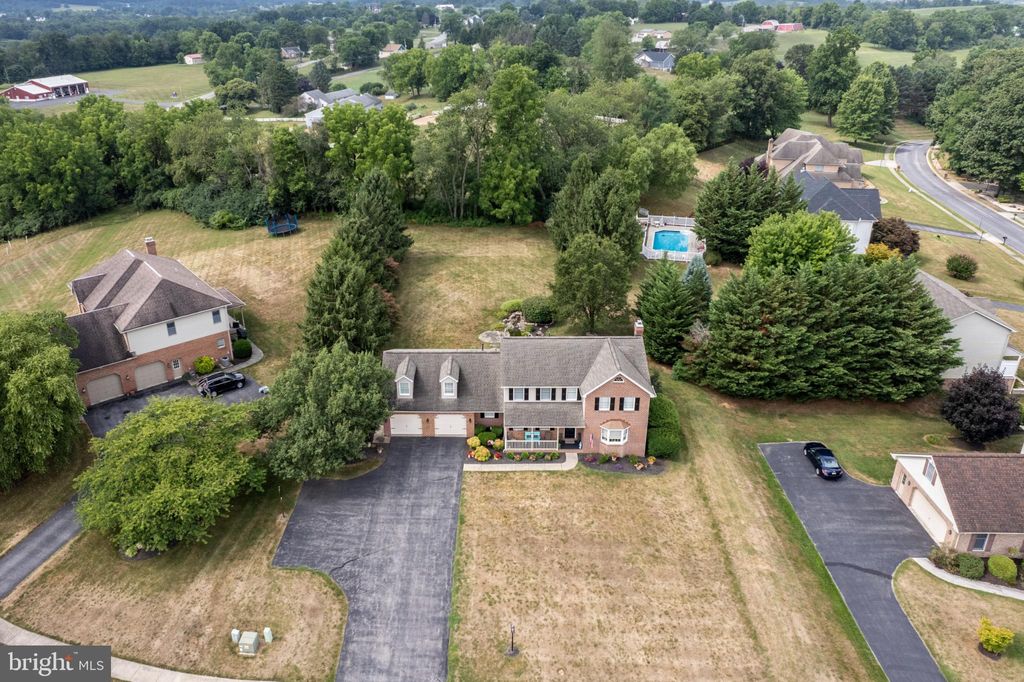 Photo of 1776 Country Manor Drive, YORK, PA 17408 (MLS # PAYK2091506)