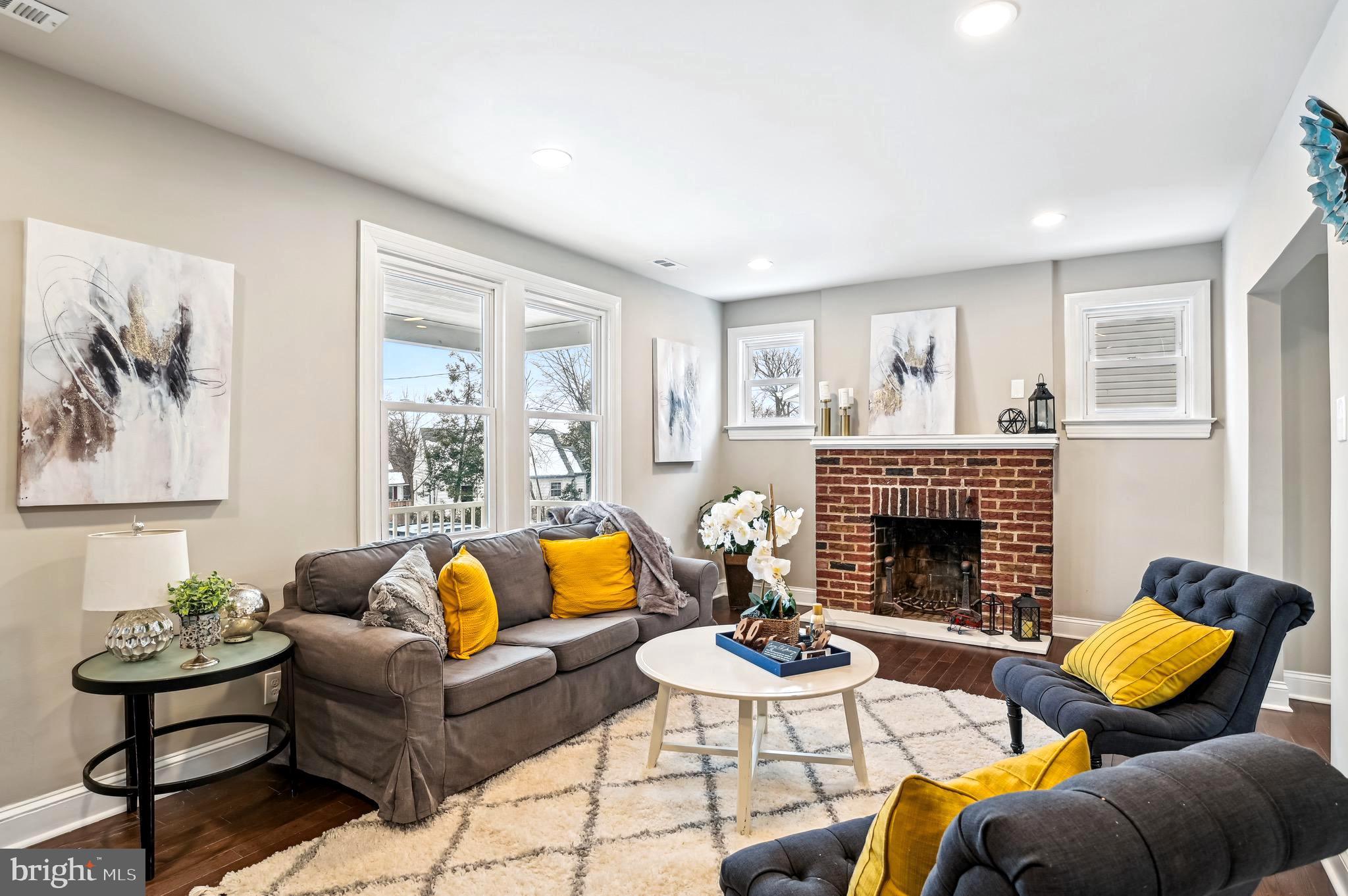 STONEWALL PARK - Residential