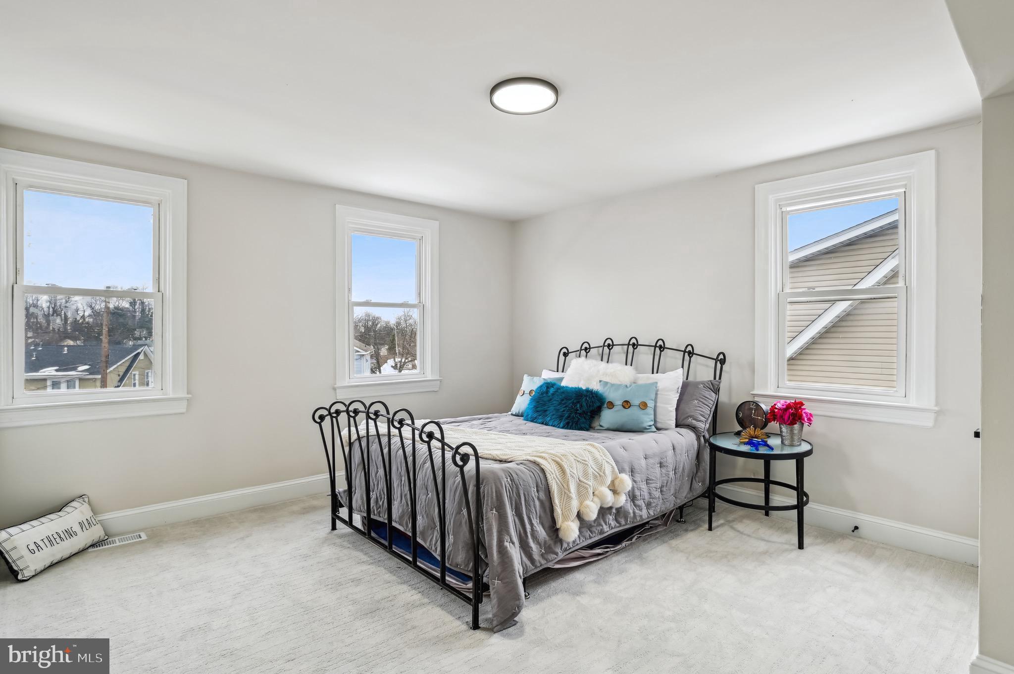 STONEWALL PARK - Residential