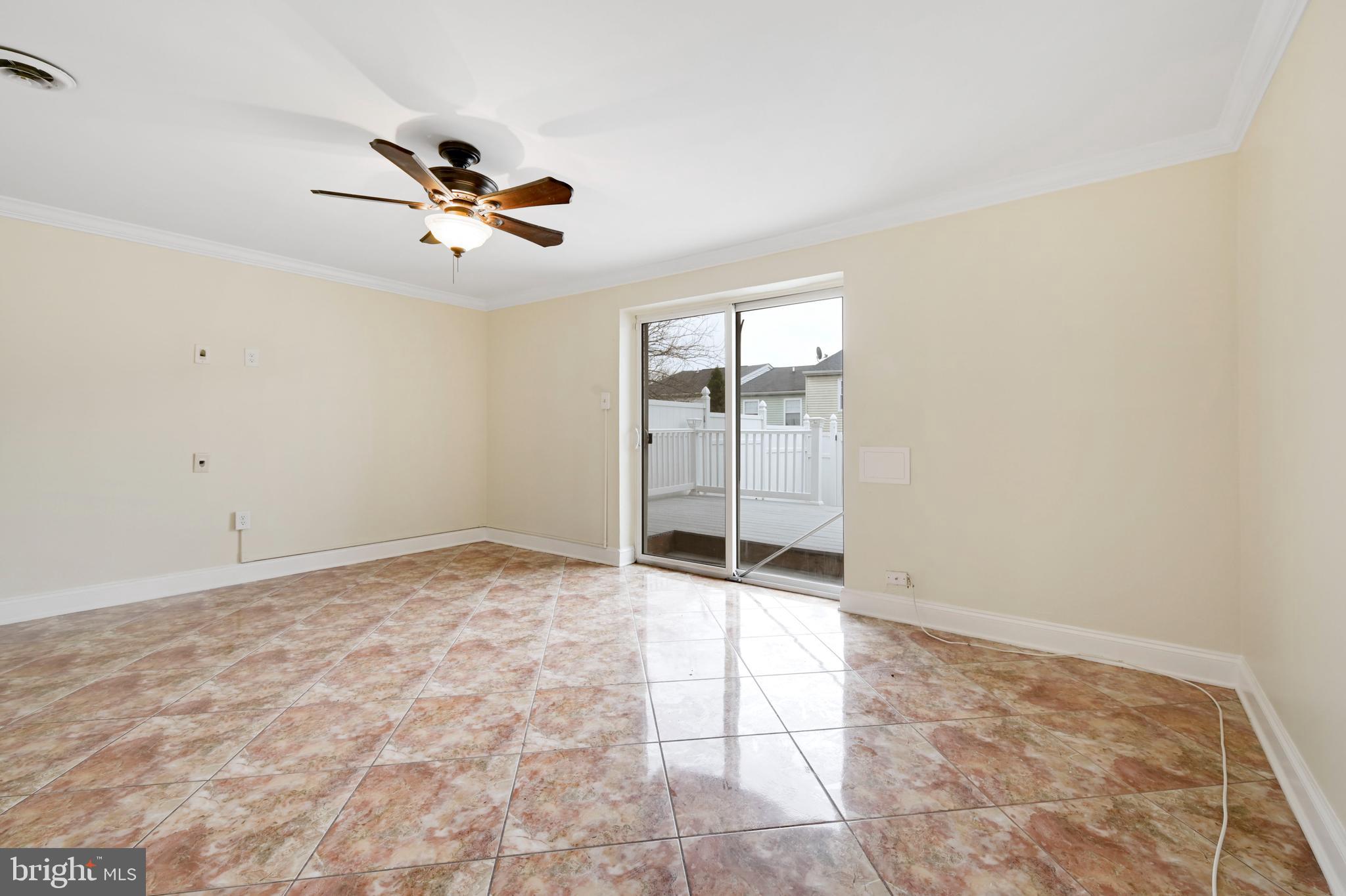 FRANKLIN RIDGE TOWNHOUSE - Residential