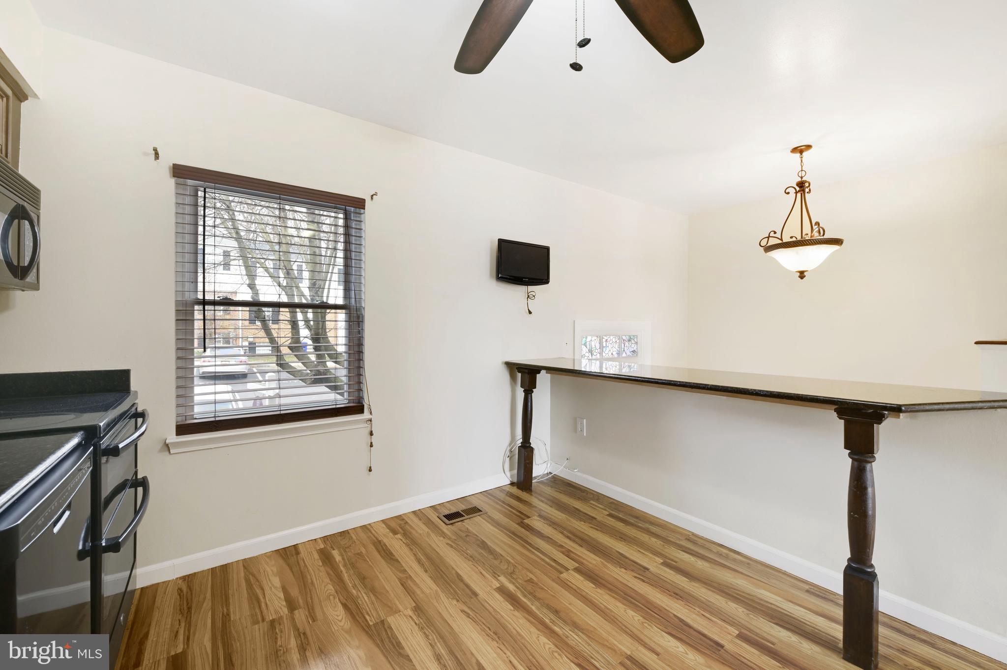 FRANKLIN RIDGE TOWNHOUSE - Residential