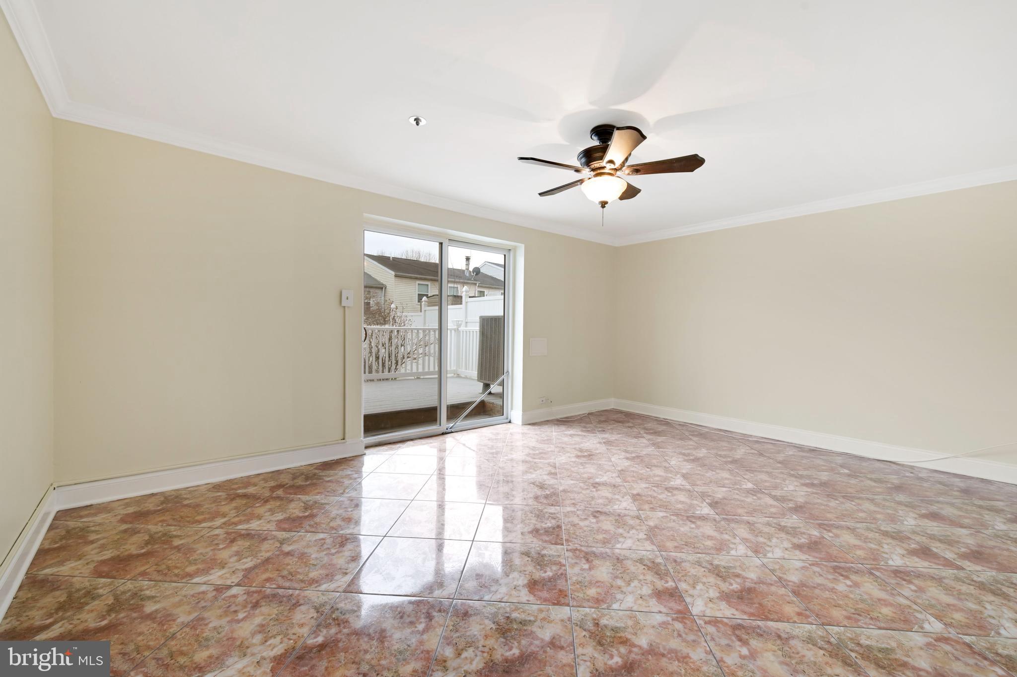 FRANKLIN RIDGE TOWNHOUSE - Residential