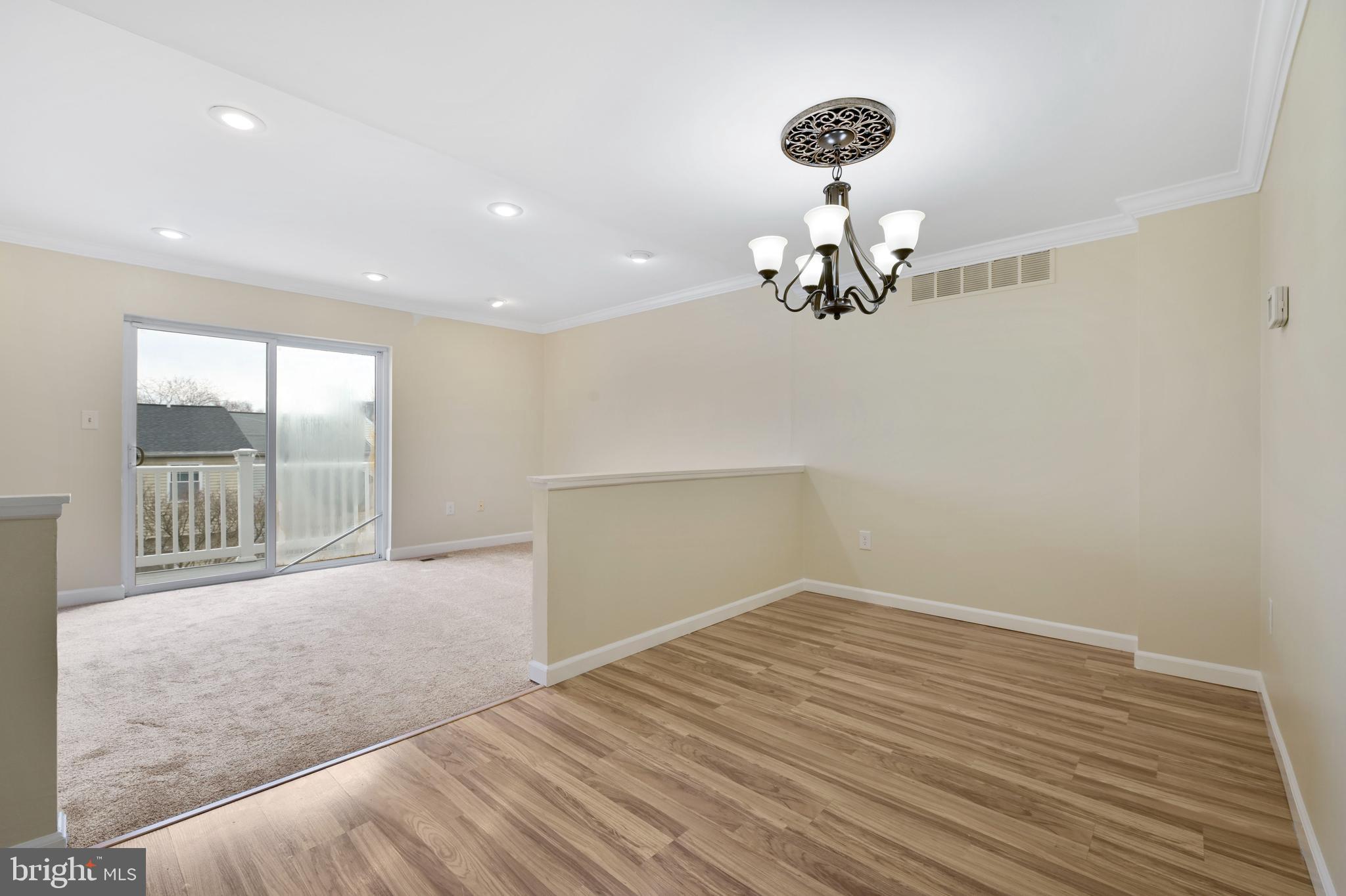 FRANKLIN RIDGE TOWNHOUSE - Residential