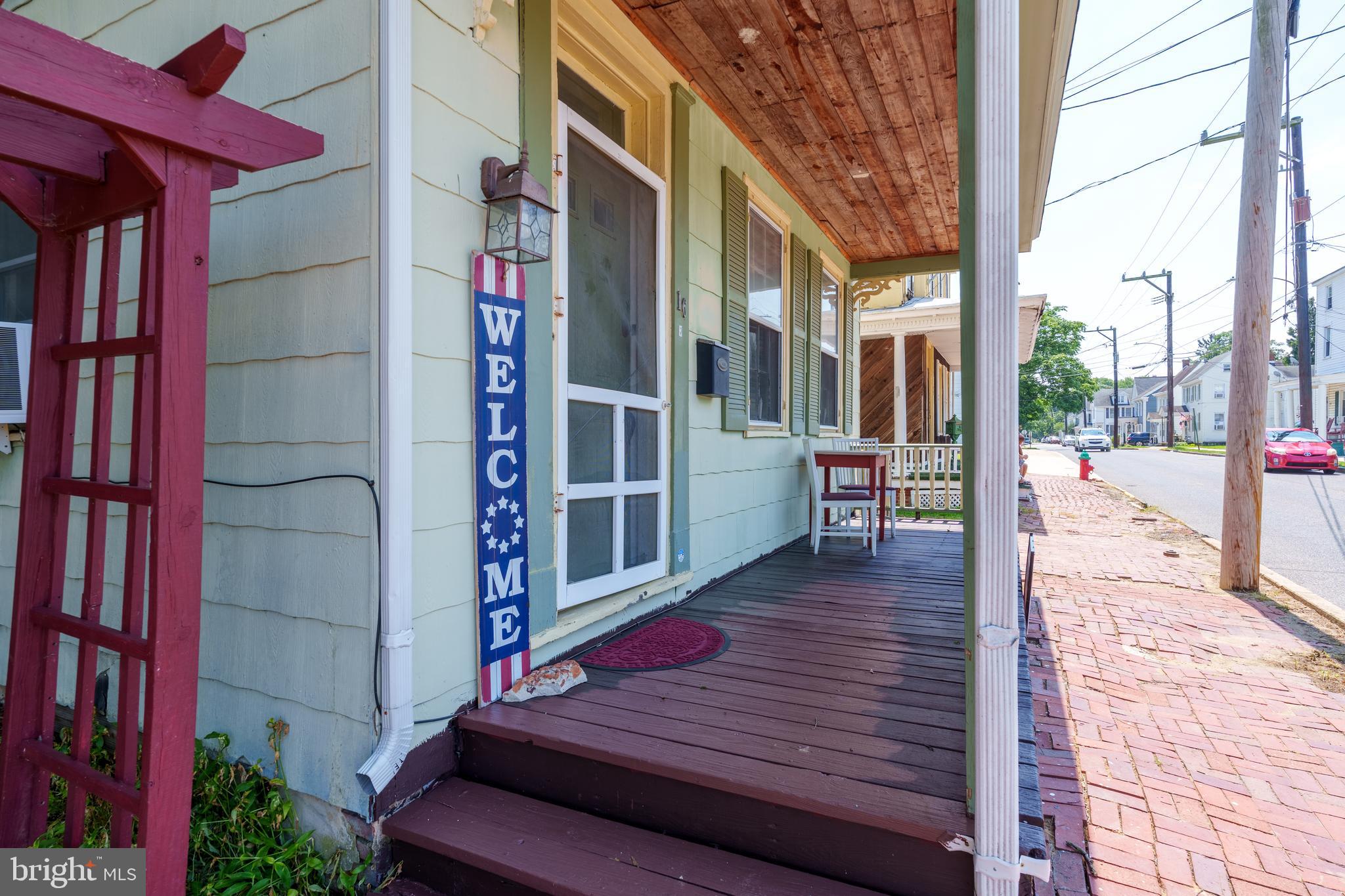 16 S DELAWARE STREET