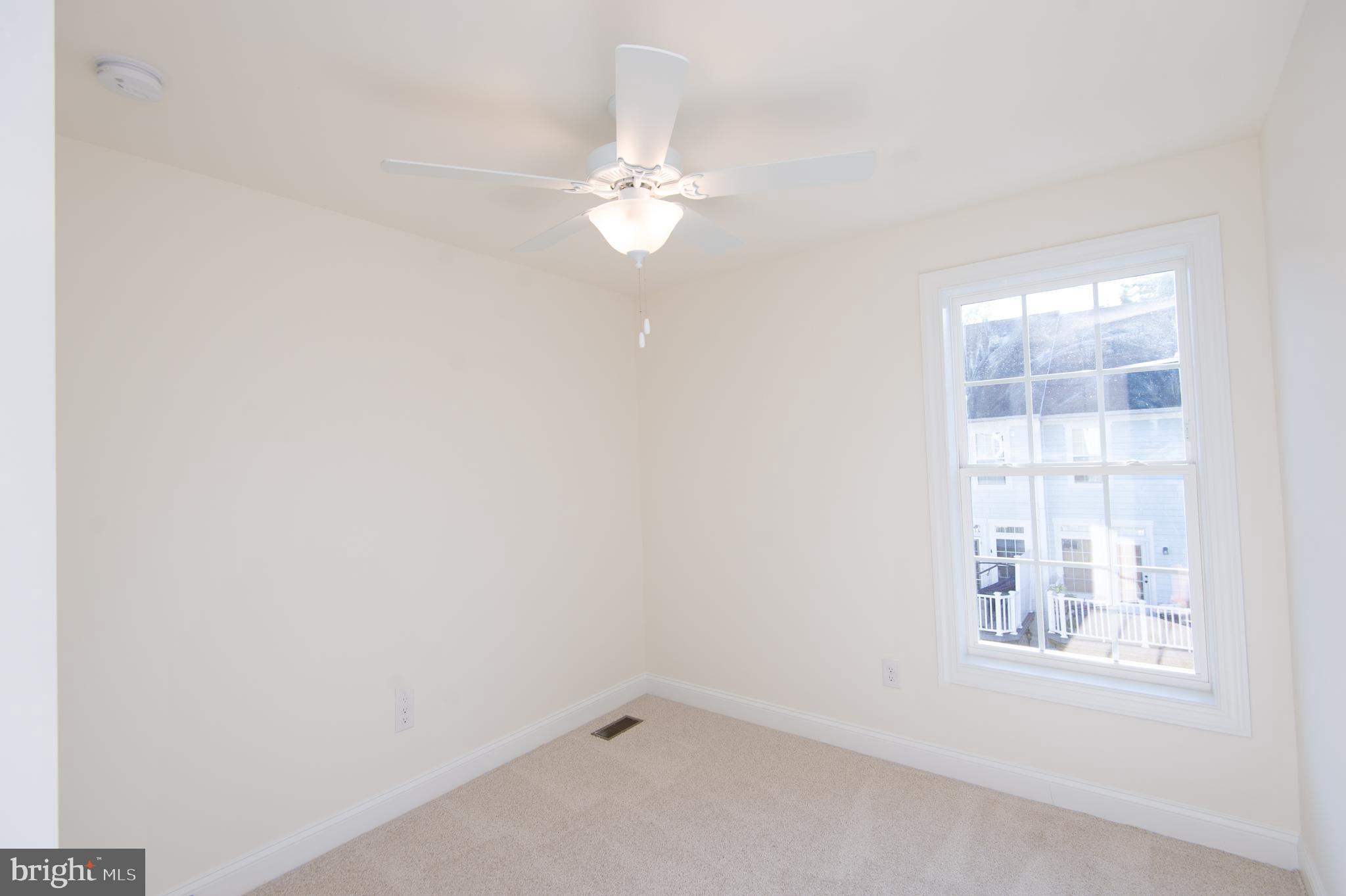 DIXON SQUARE - Residential