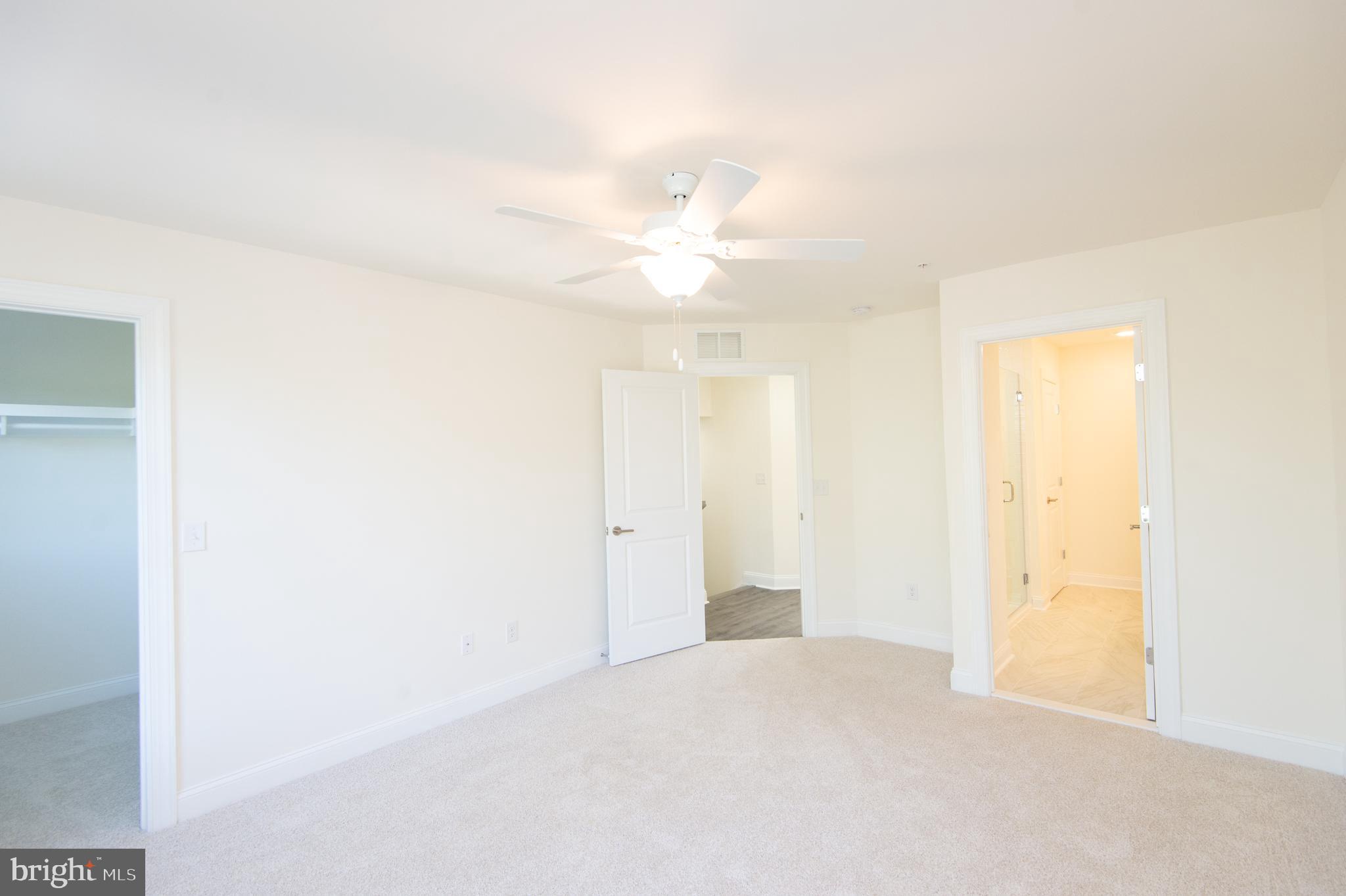 DIXON SQUARE - Residential