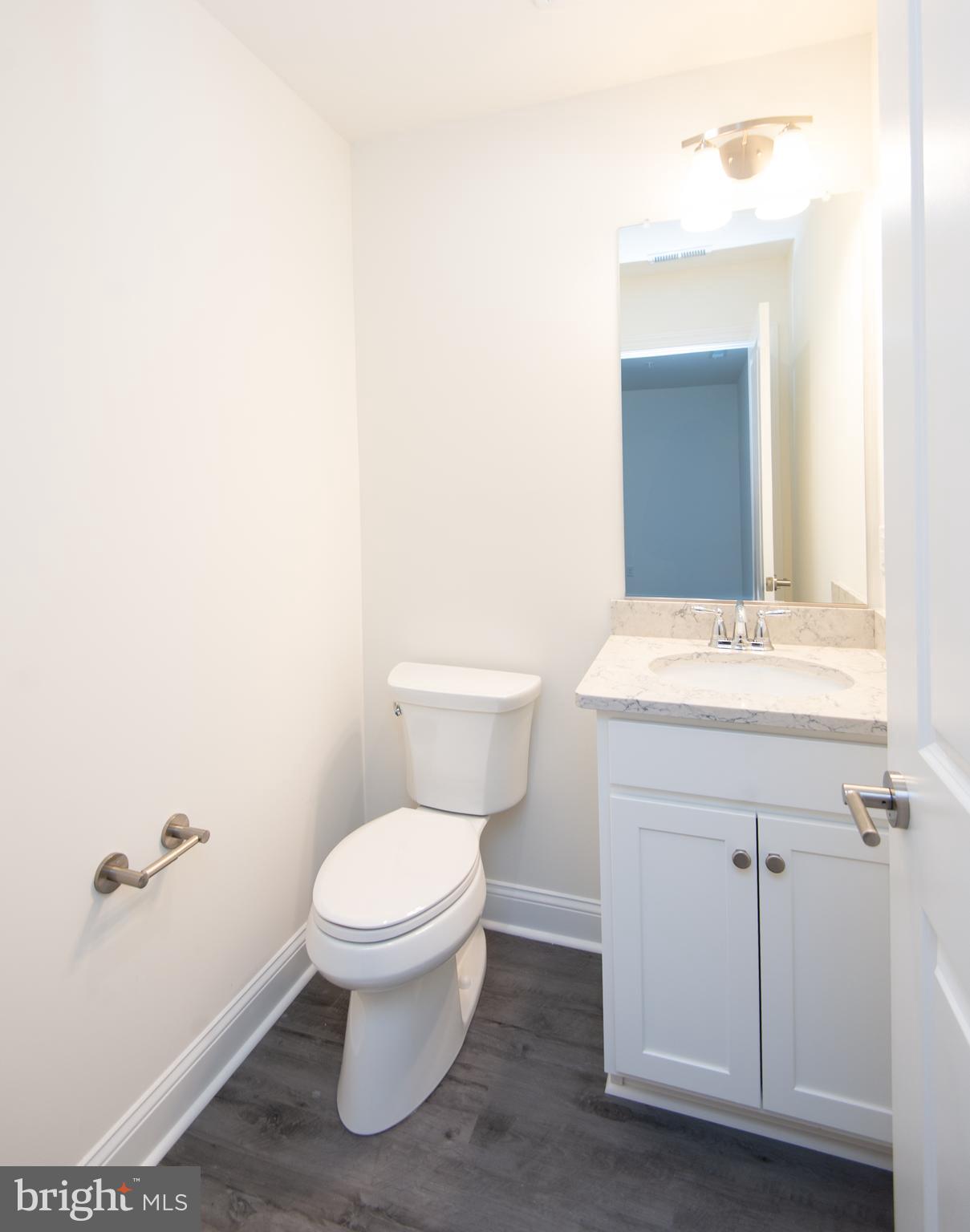 DIXON SQUARE - Residential