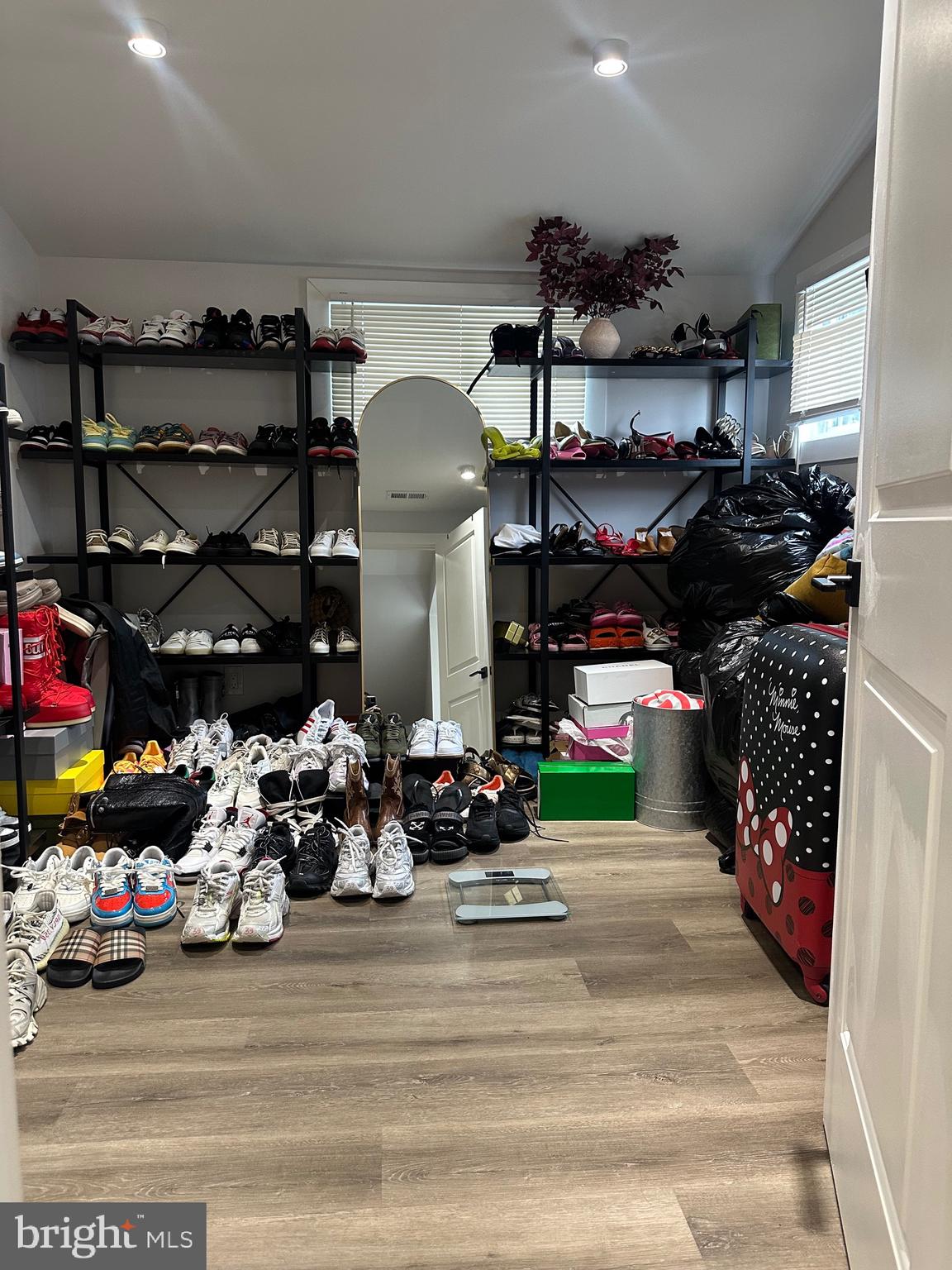 NORMANDY - Residential Lease