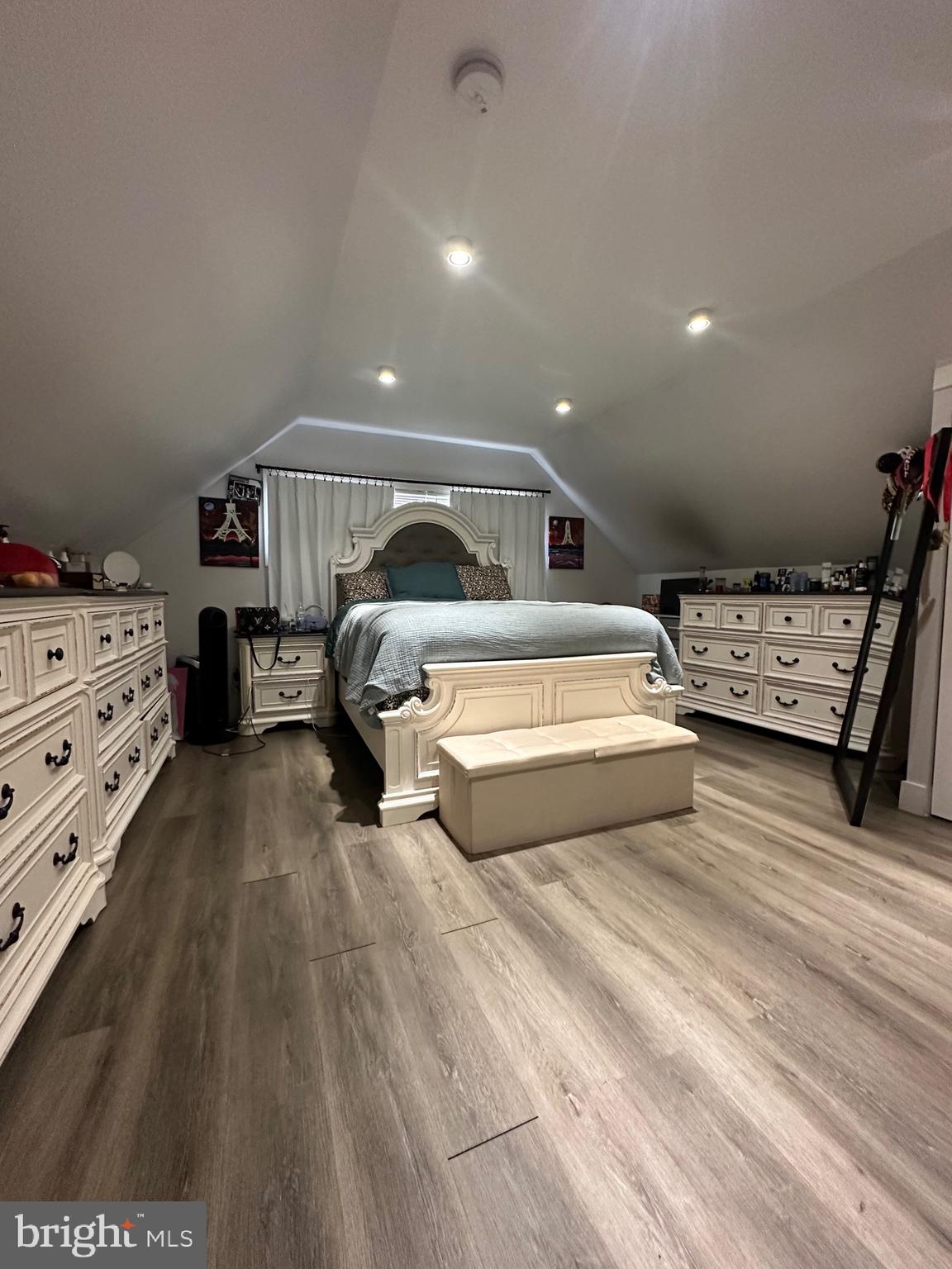 NORMANDY - Residential Lease