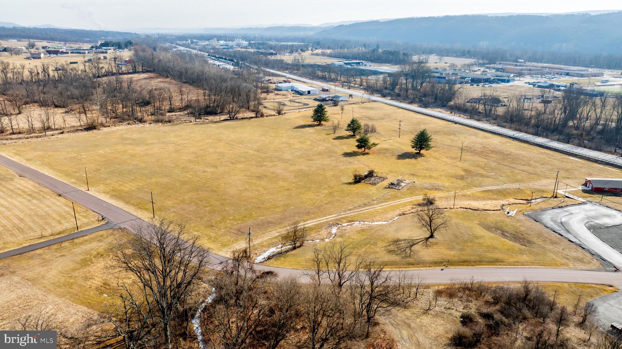 4012 WOLF HOLLOW ROAD