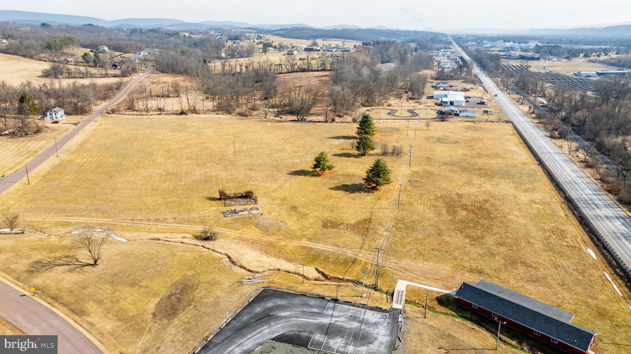 4012 WOLF HOLLOW ROAD