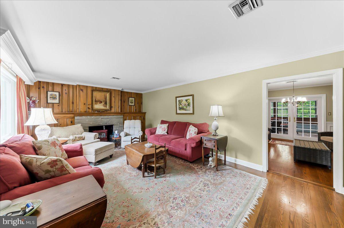 LIFTWOOD ESTATES - Residential