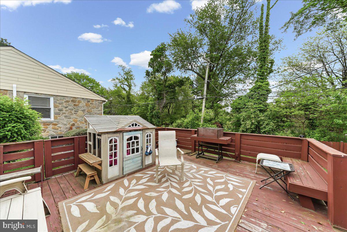 LIFTWOOD ESTATES - Residential