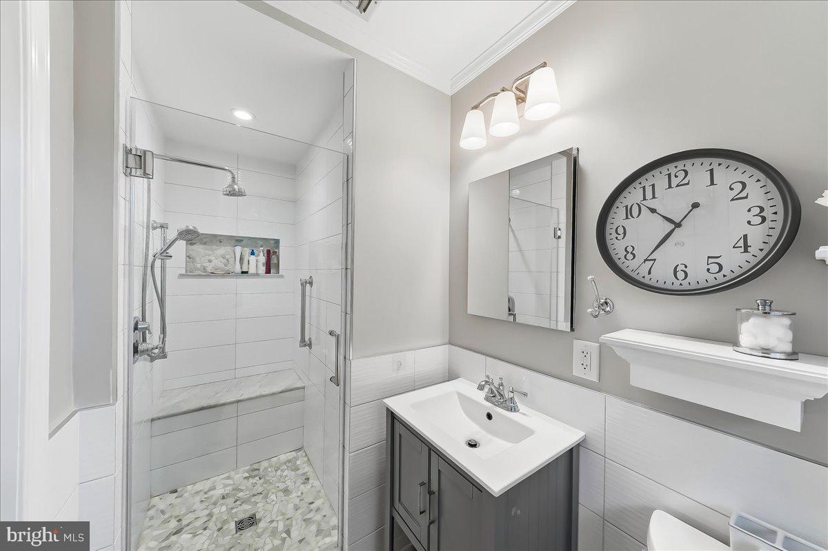 LIFTWOOD ESTATES - Residential