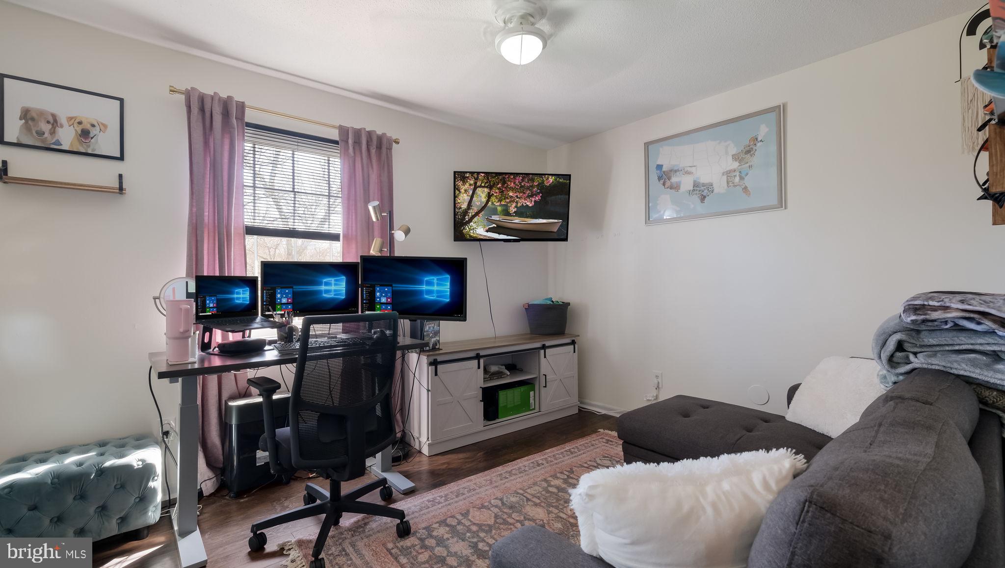 CHATHAM VIL OF TOW - Residential