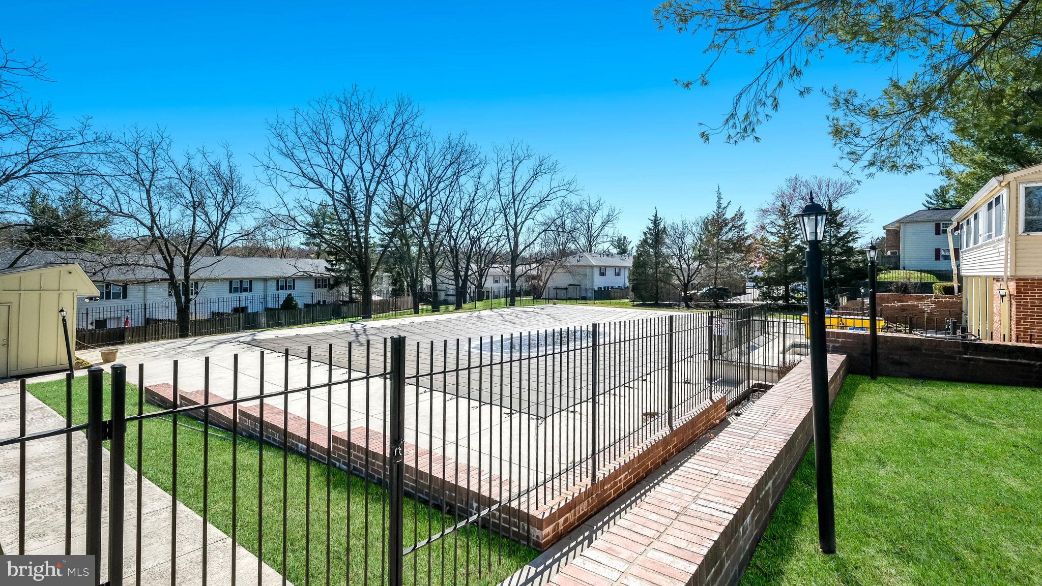 CHATHAM VIL OF TOW - Residential