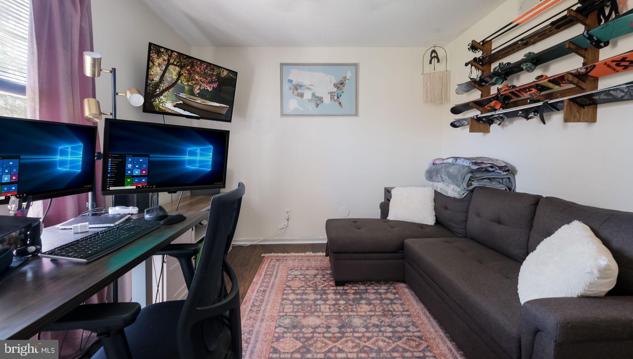 CHATHAM VIL OF TOW - Residential