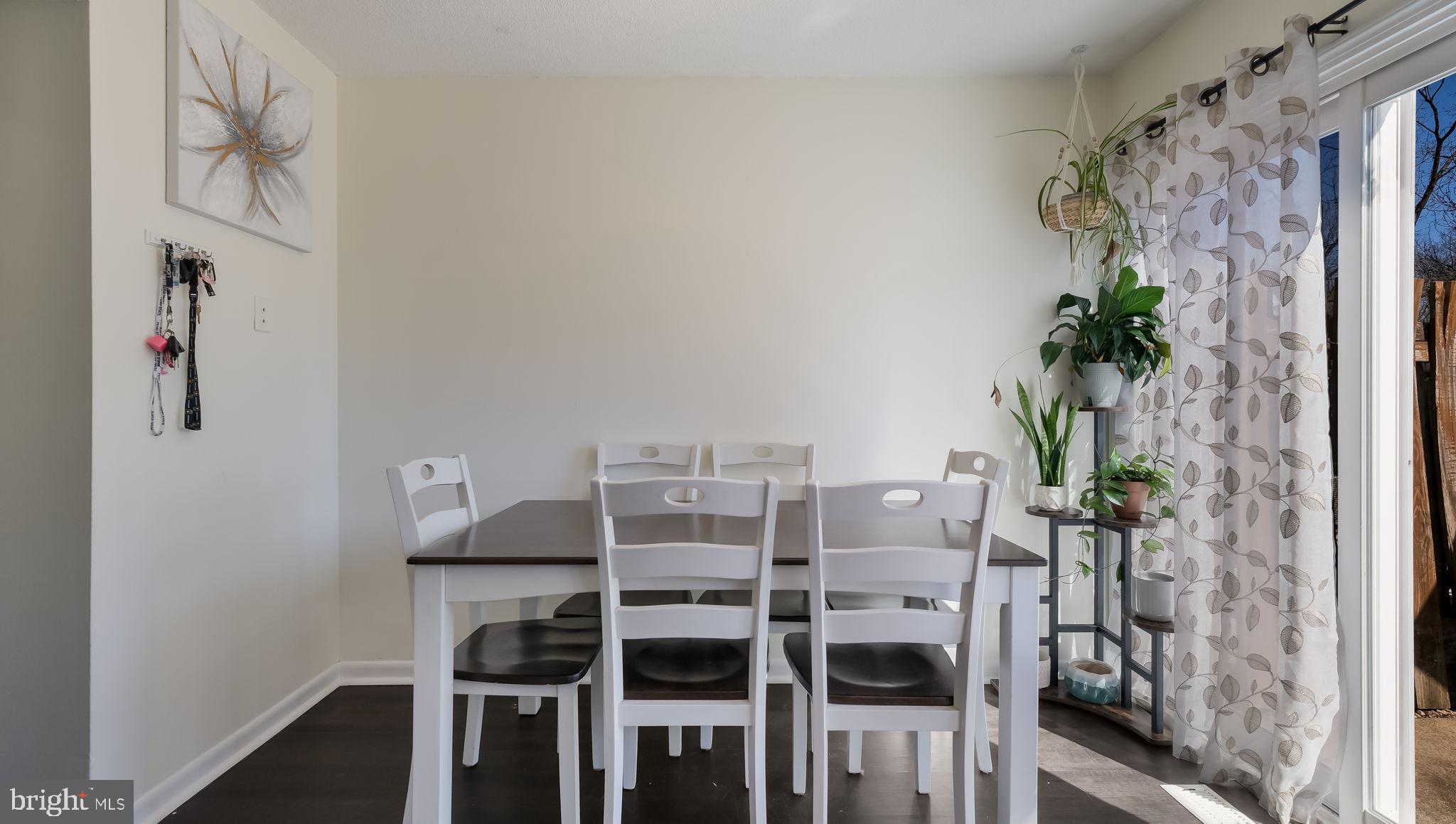 CHATHAM VIL OF TOW - Residential