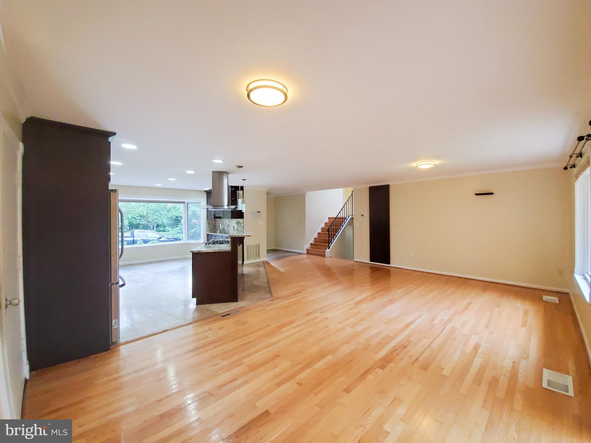 LEXINGTON ESTATES - Residential