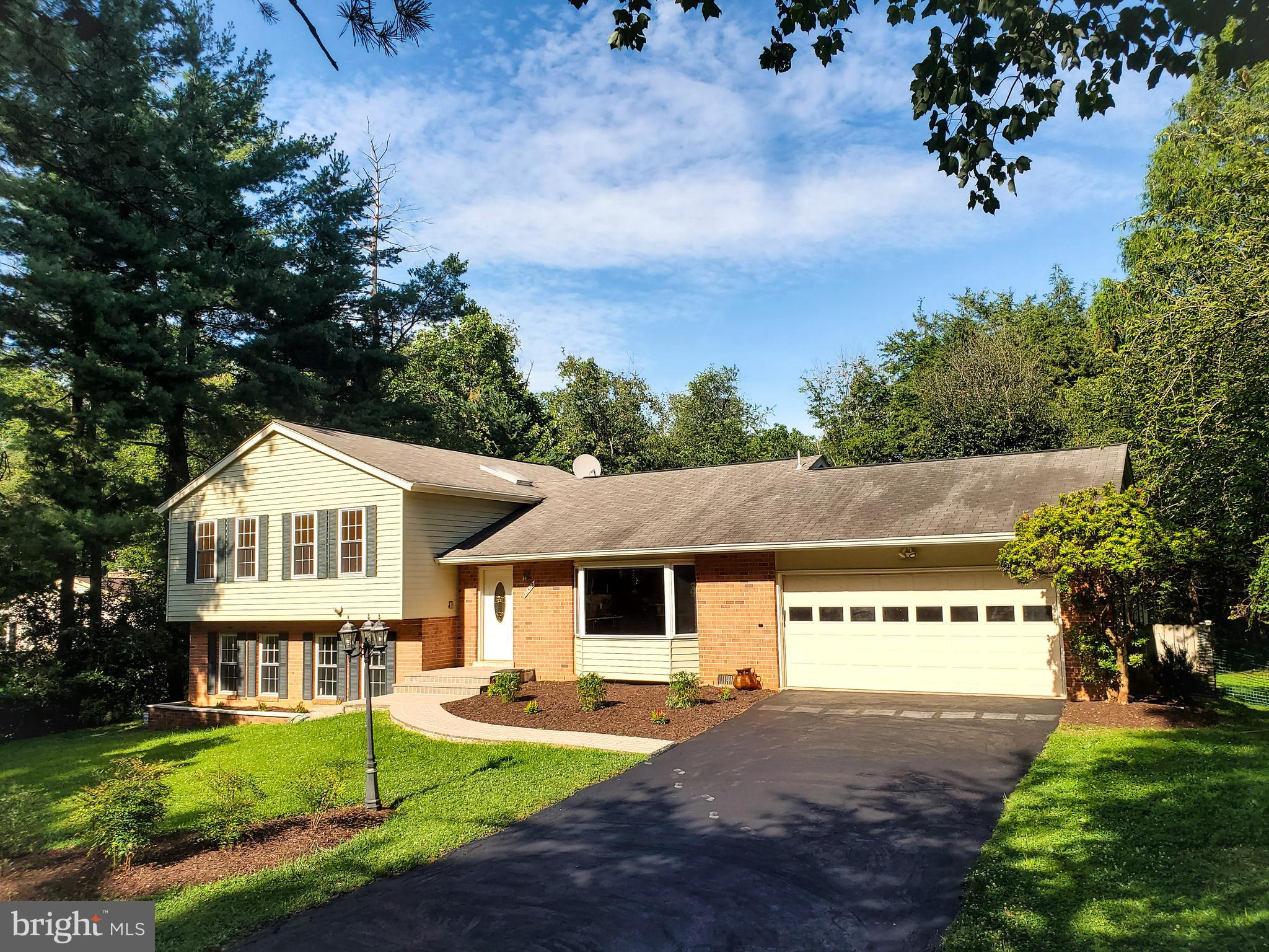 LEXINGTON ESTATES - Residential