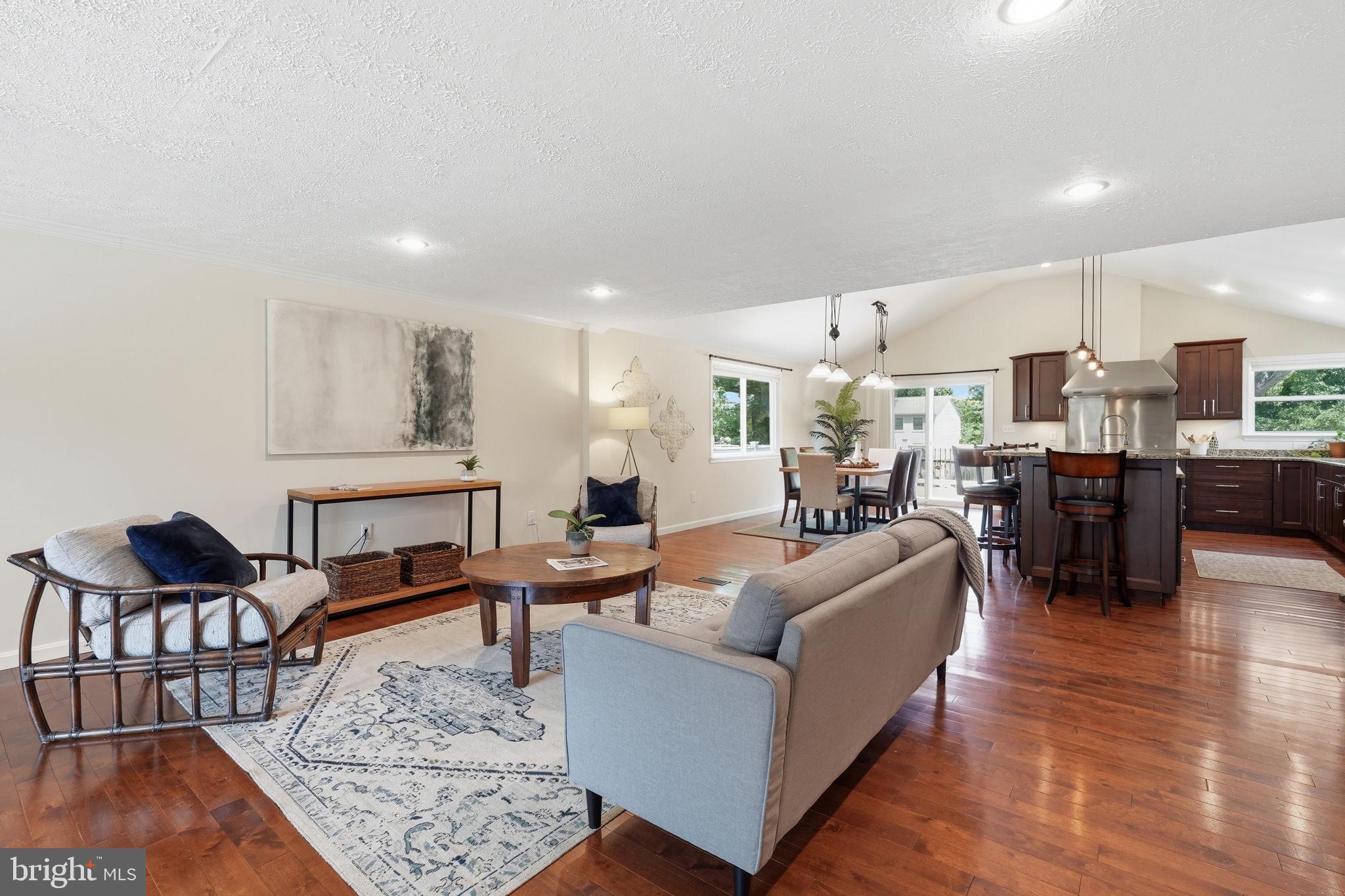 490 ELEANOR LANE