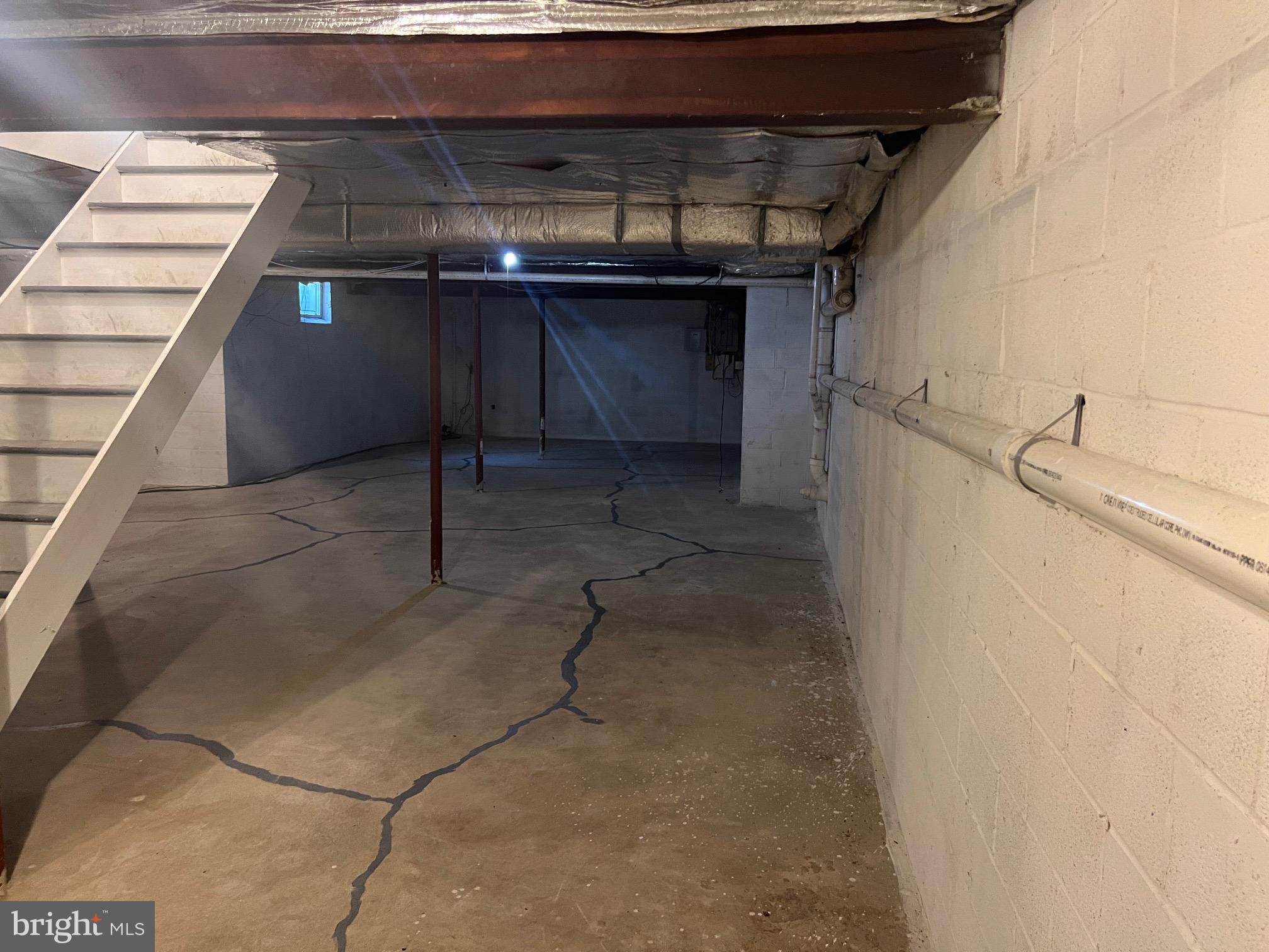 GLENWOOD ESTATES - Residential Lease