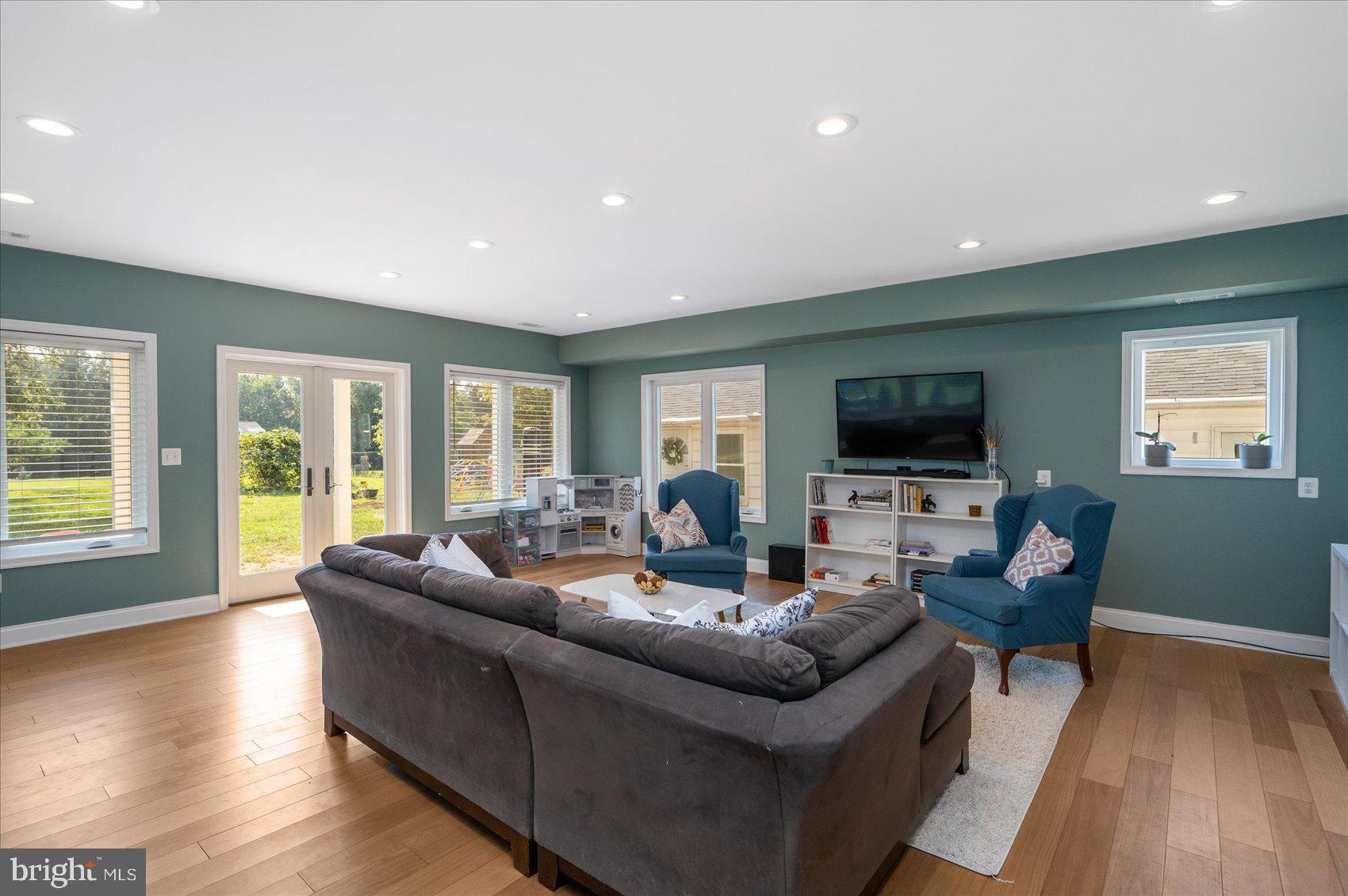 GREENSPRING VALLEY - Residential