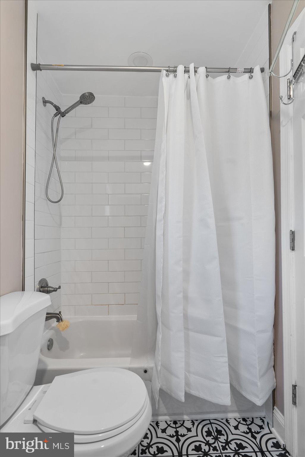 GREENSPRING VALLEY - Residential