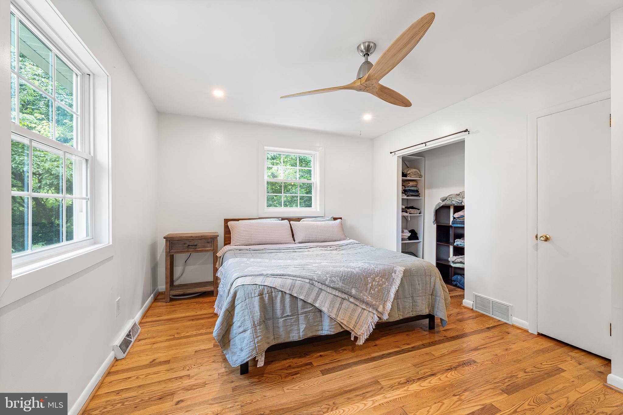 NEW HOPE HILLS - Residential