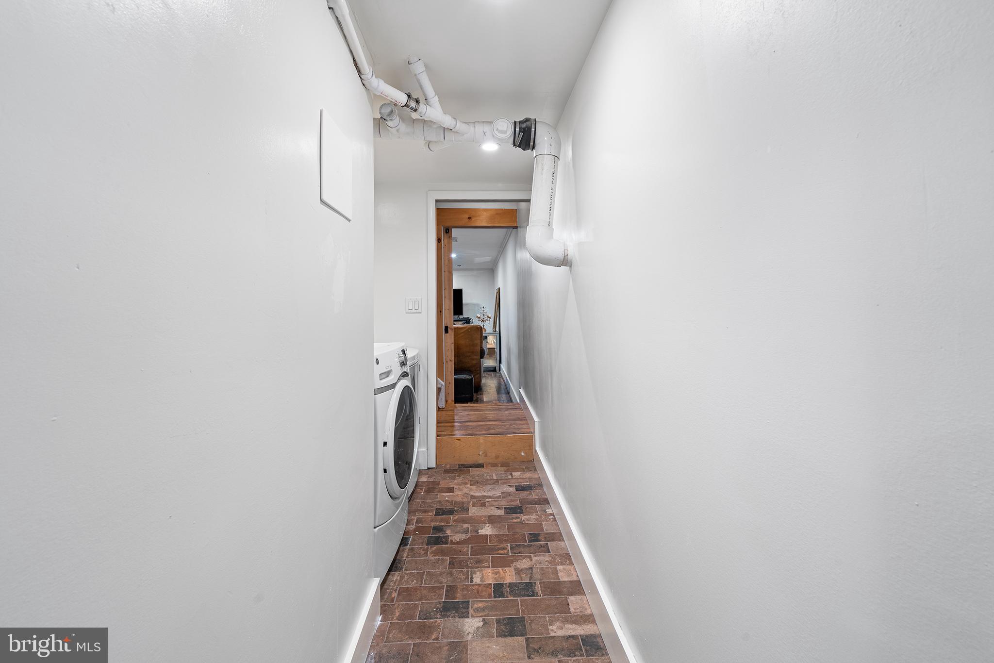 NEW HOPE HILLS - Residential