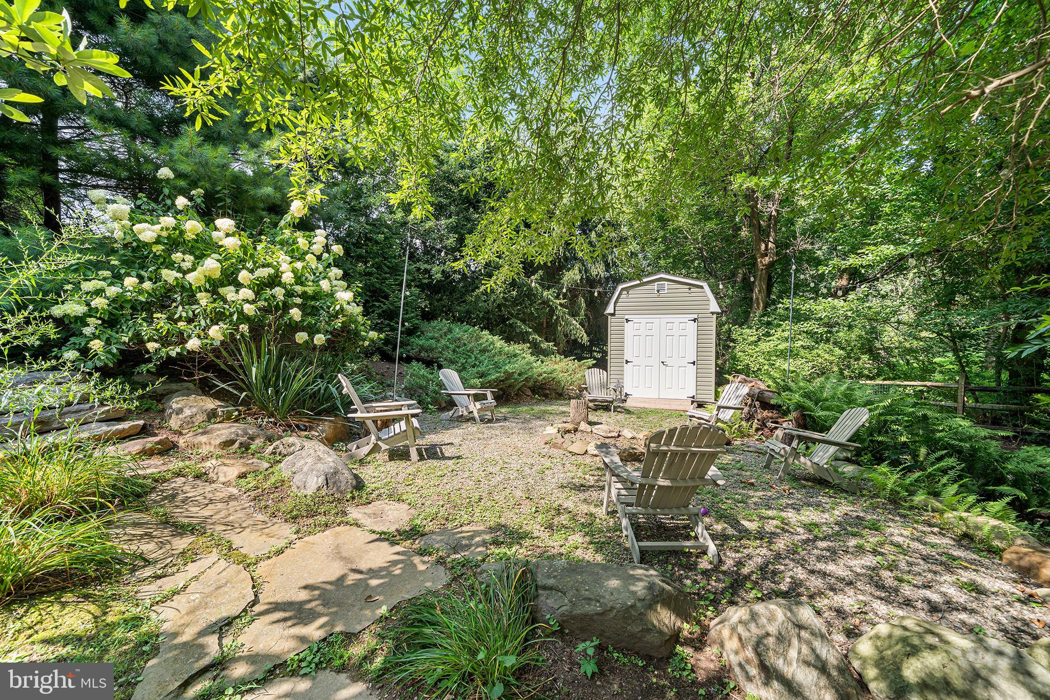 NEW HOPE HILLS - Residential