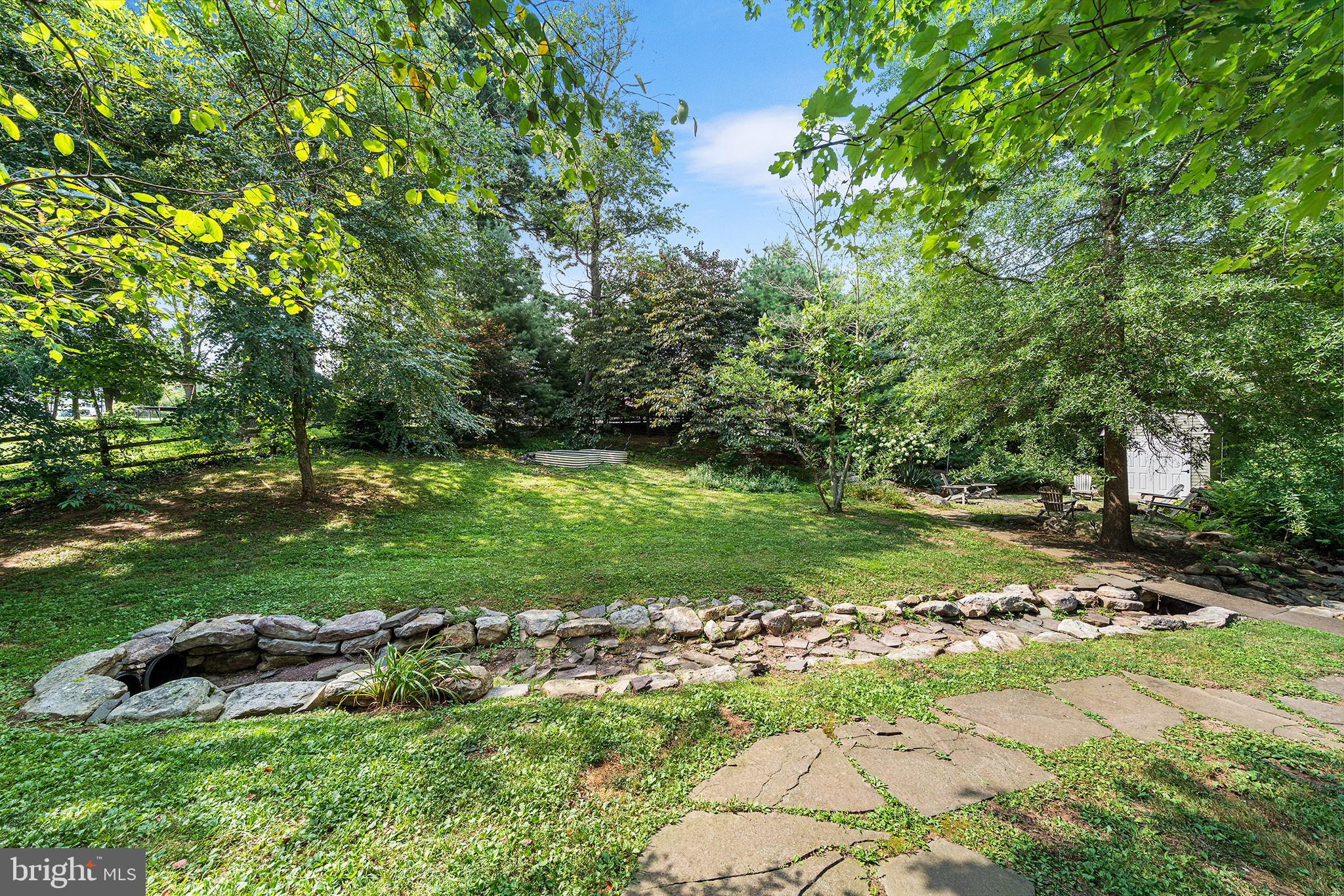 NEW HOPE HILLS - Residential