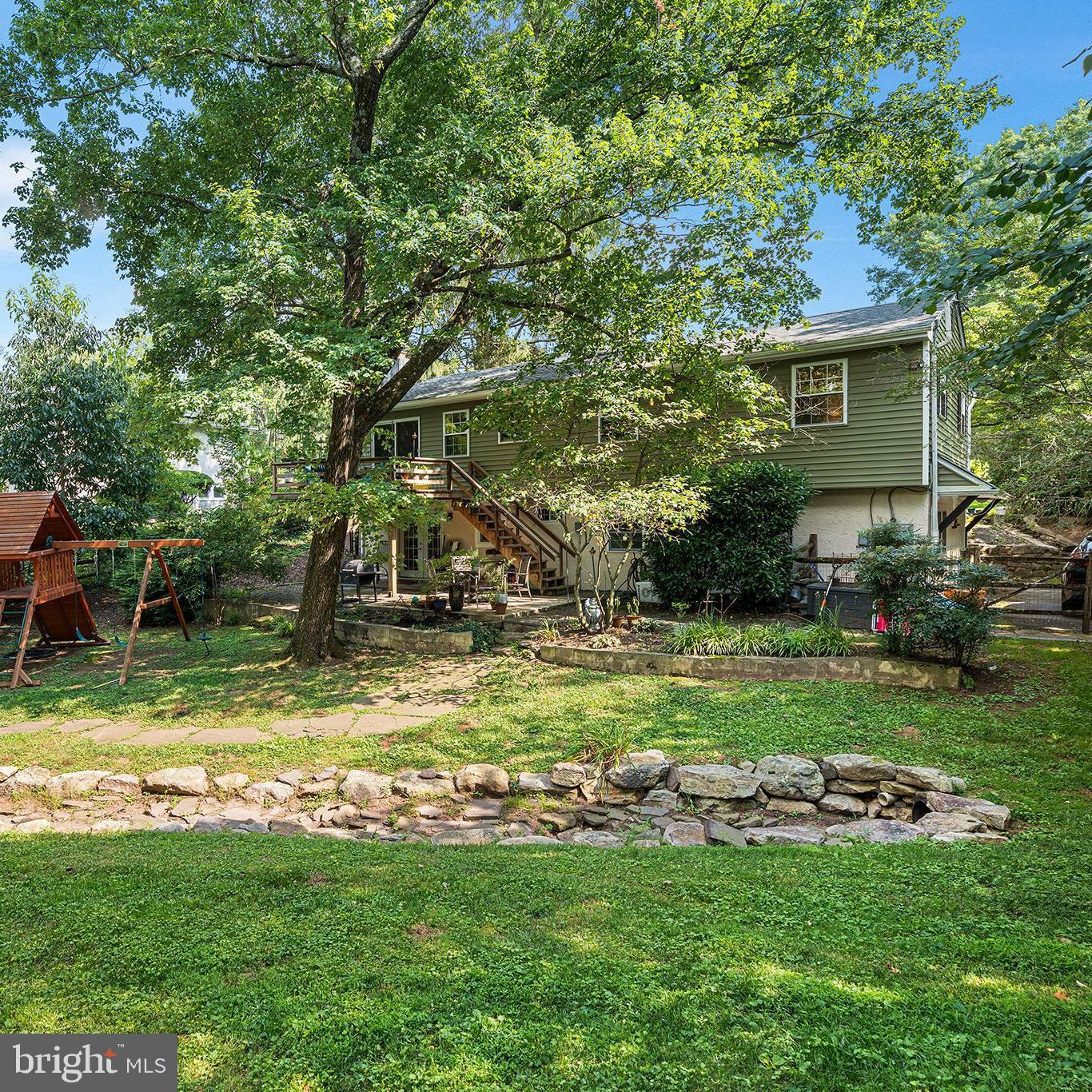 NEW HOPE HILLS - Residential