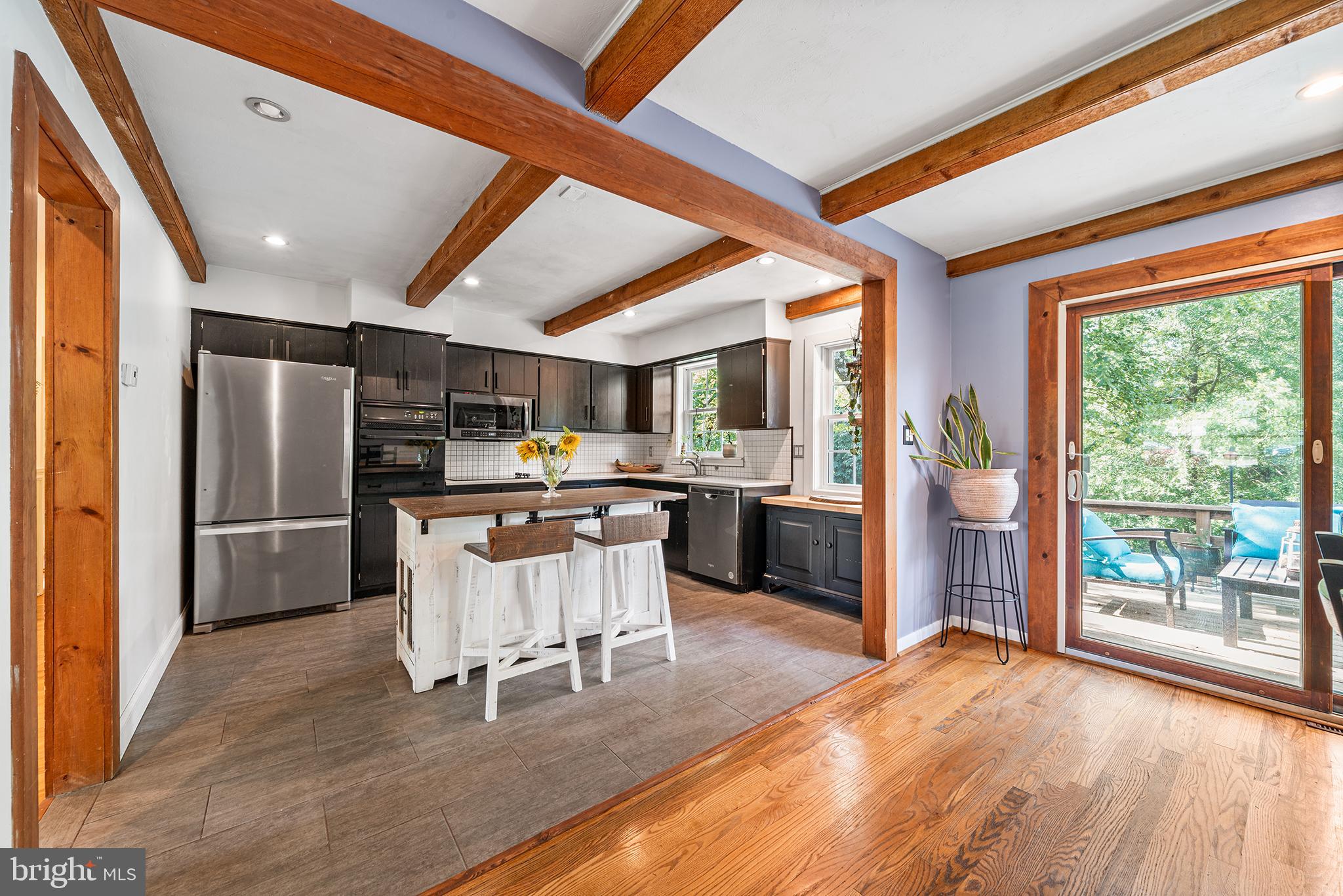 NEW HOPE HILLS - Residential