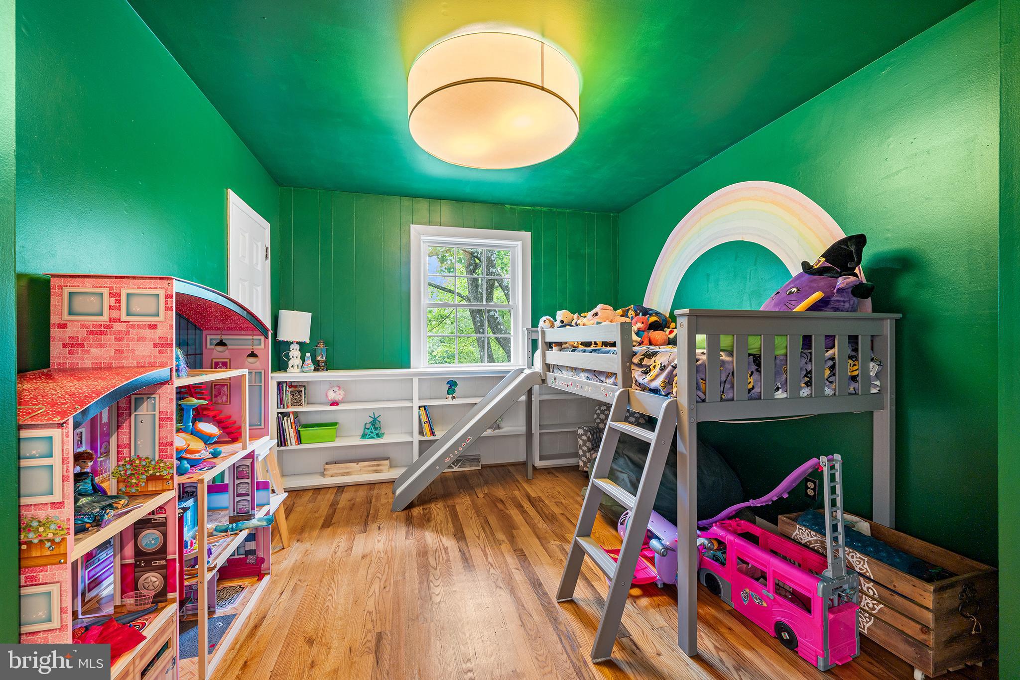 NEW HOPE HILLS - Residential