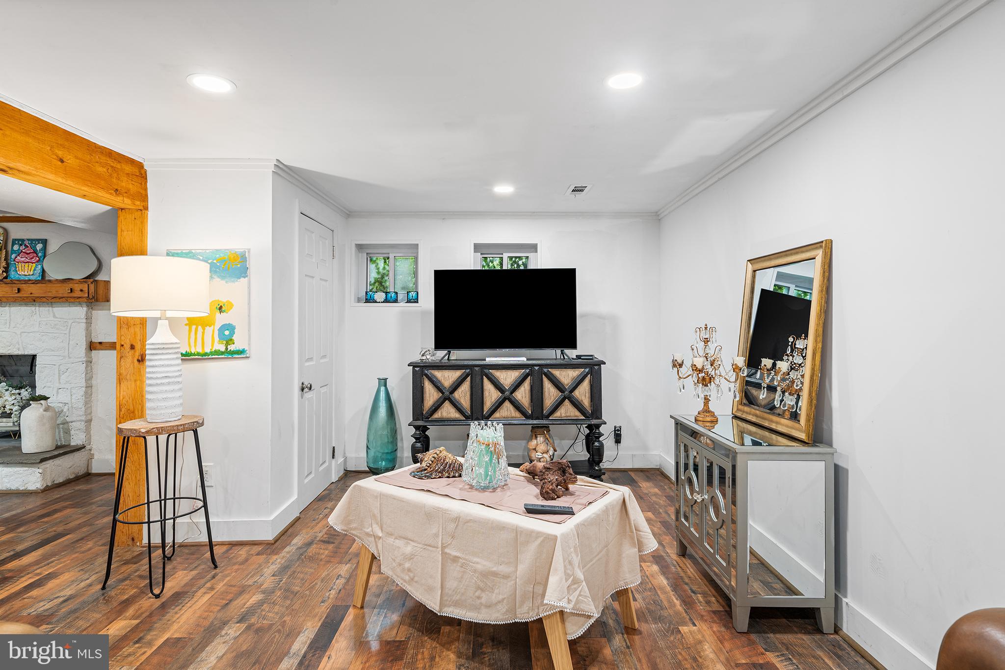 NEW HOPE HILLS - Residential