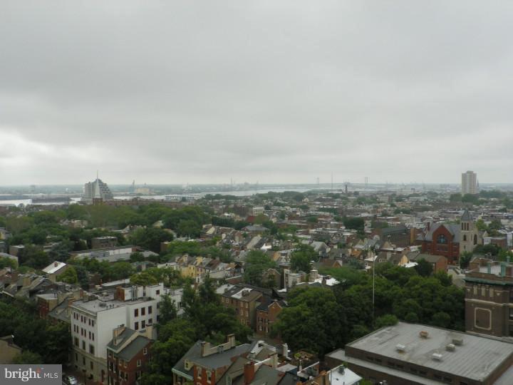 WASHINGTON SQ - Residential Lease