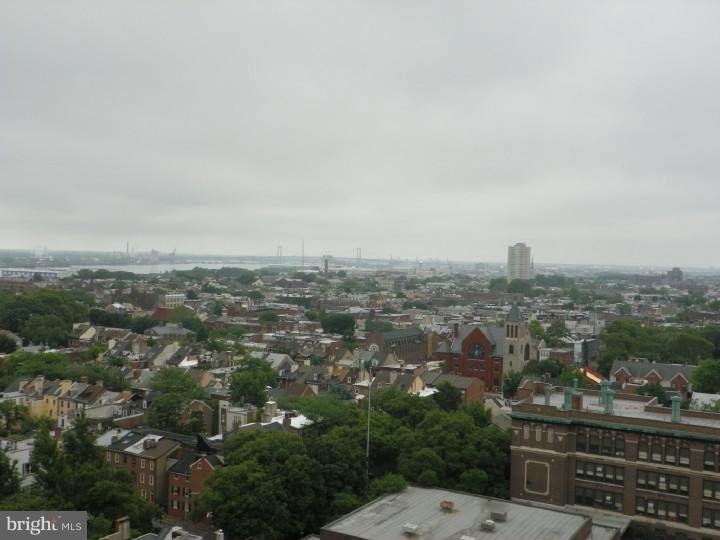 WASHINGTON SQ - Residential Lease