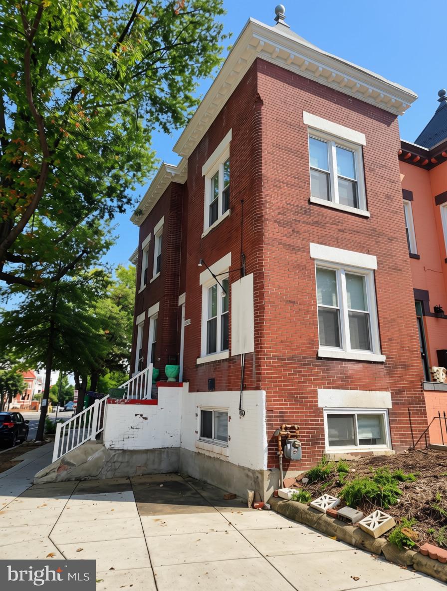3440 11TH STREET NW