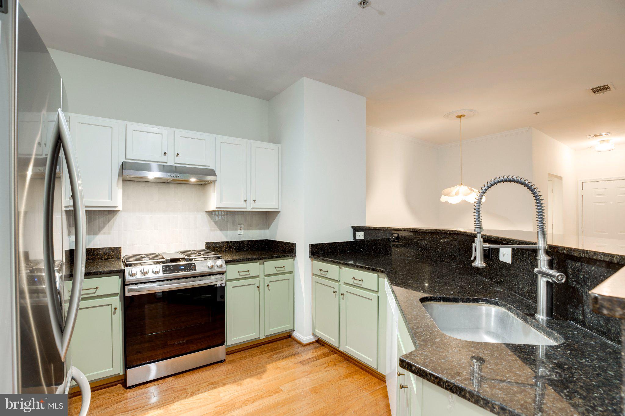 5172 WILLIAM COLIN COURT C