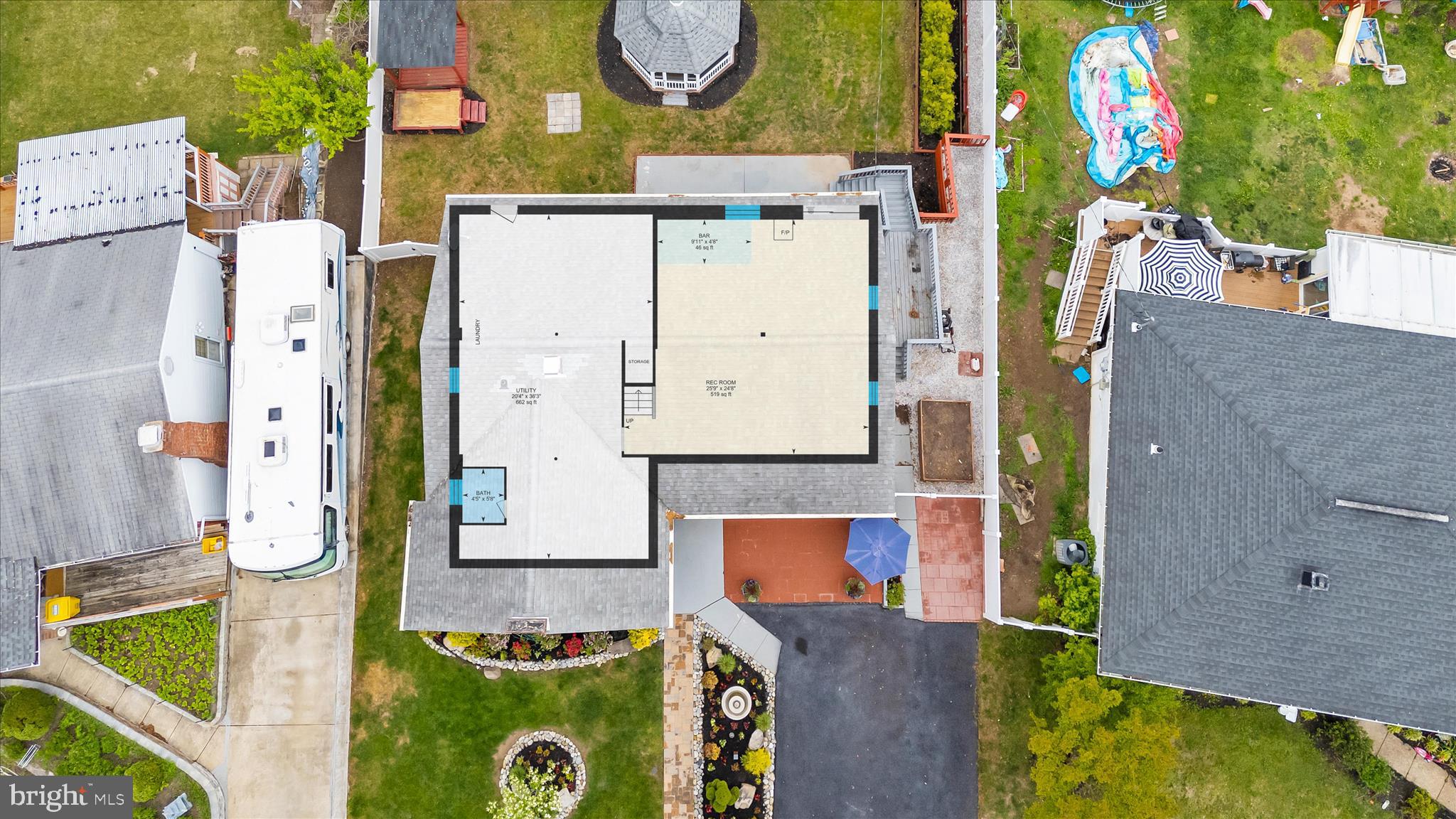 THE HIGHLANDS - Residential