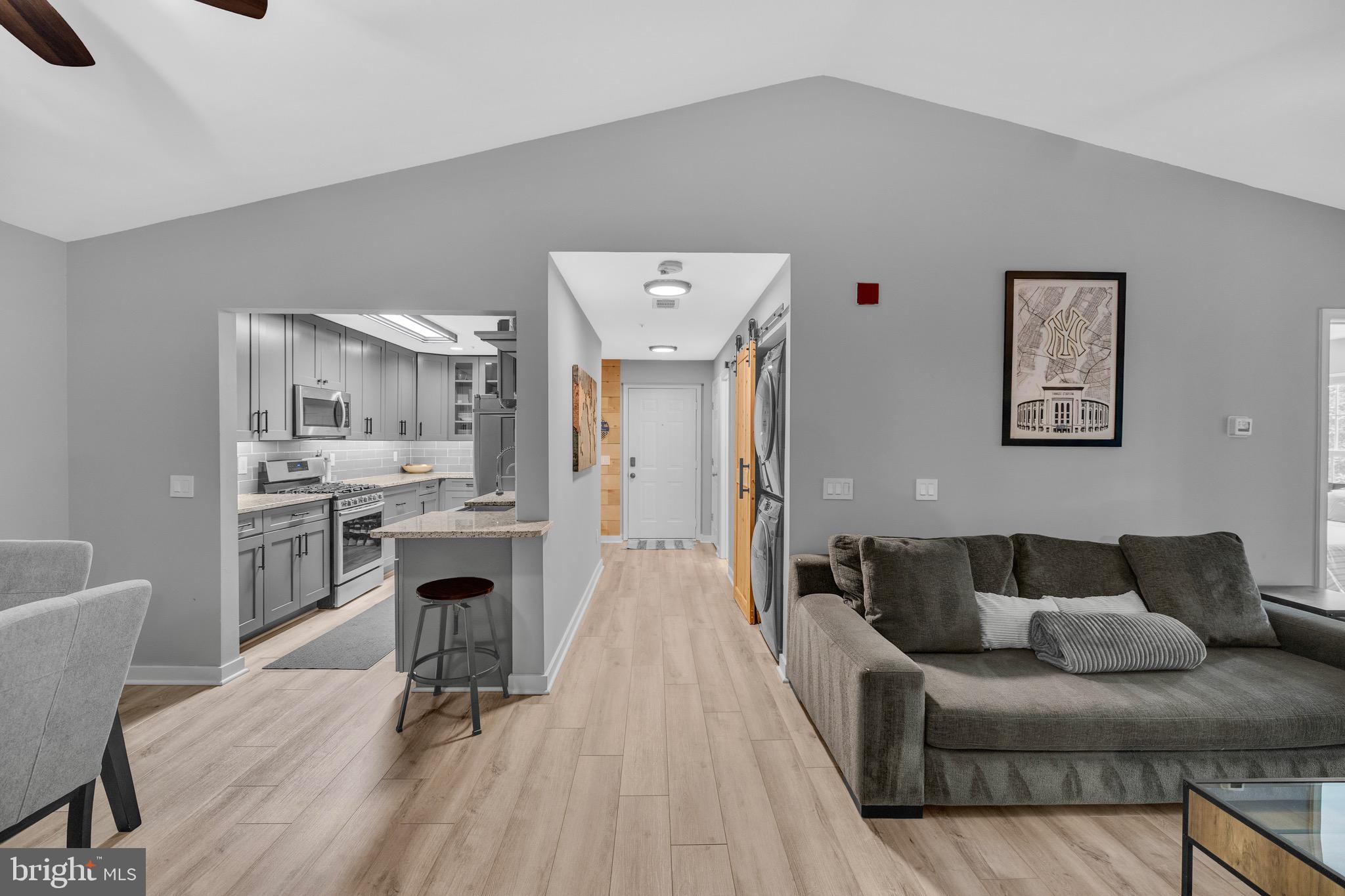 655 BURTONS COVE WAY 14
